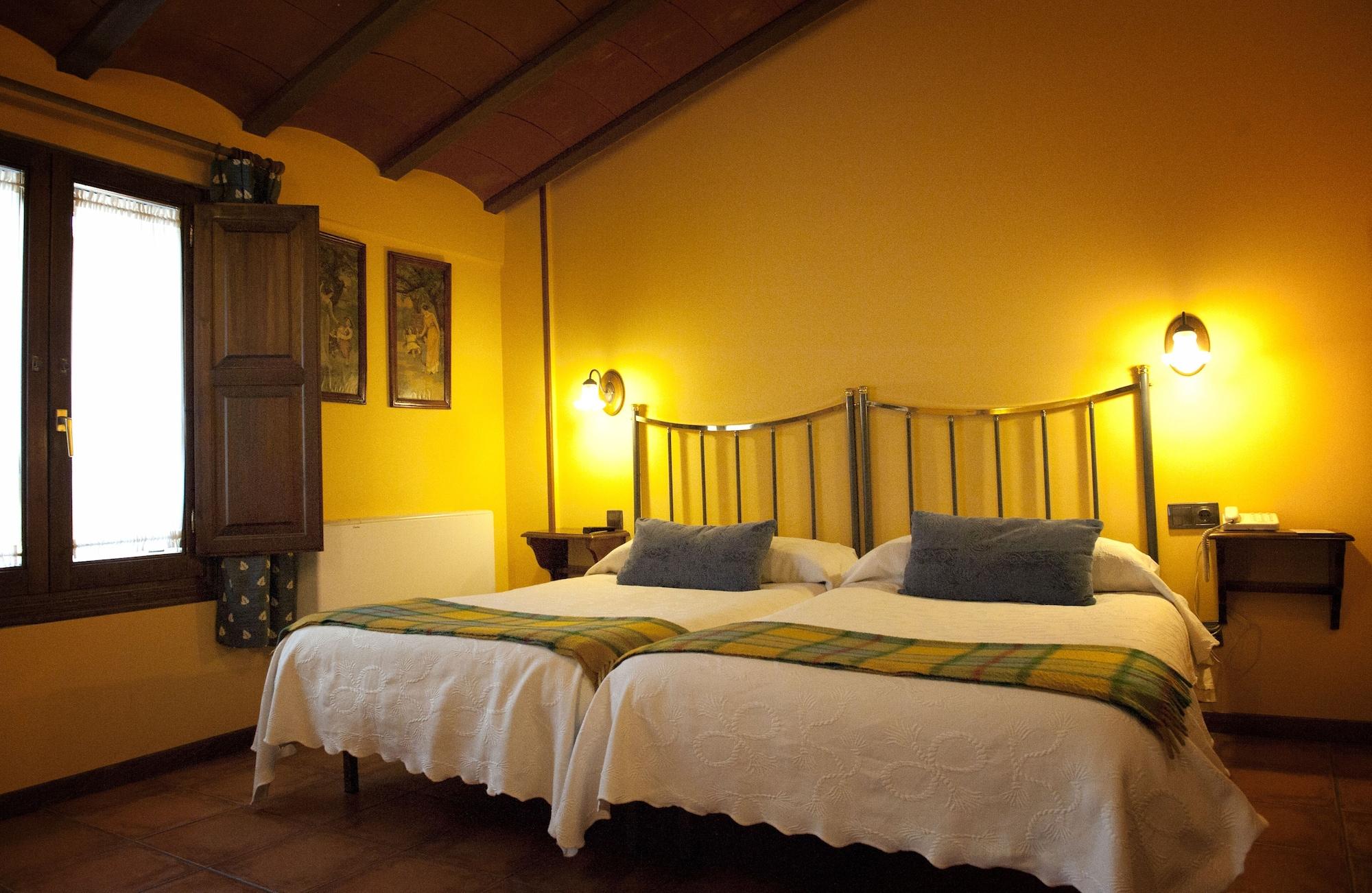 Hostal Santa Águeda by null
