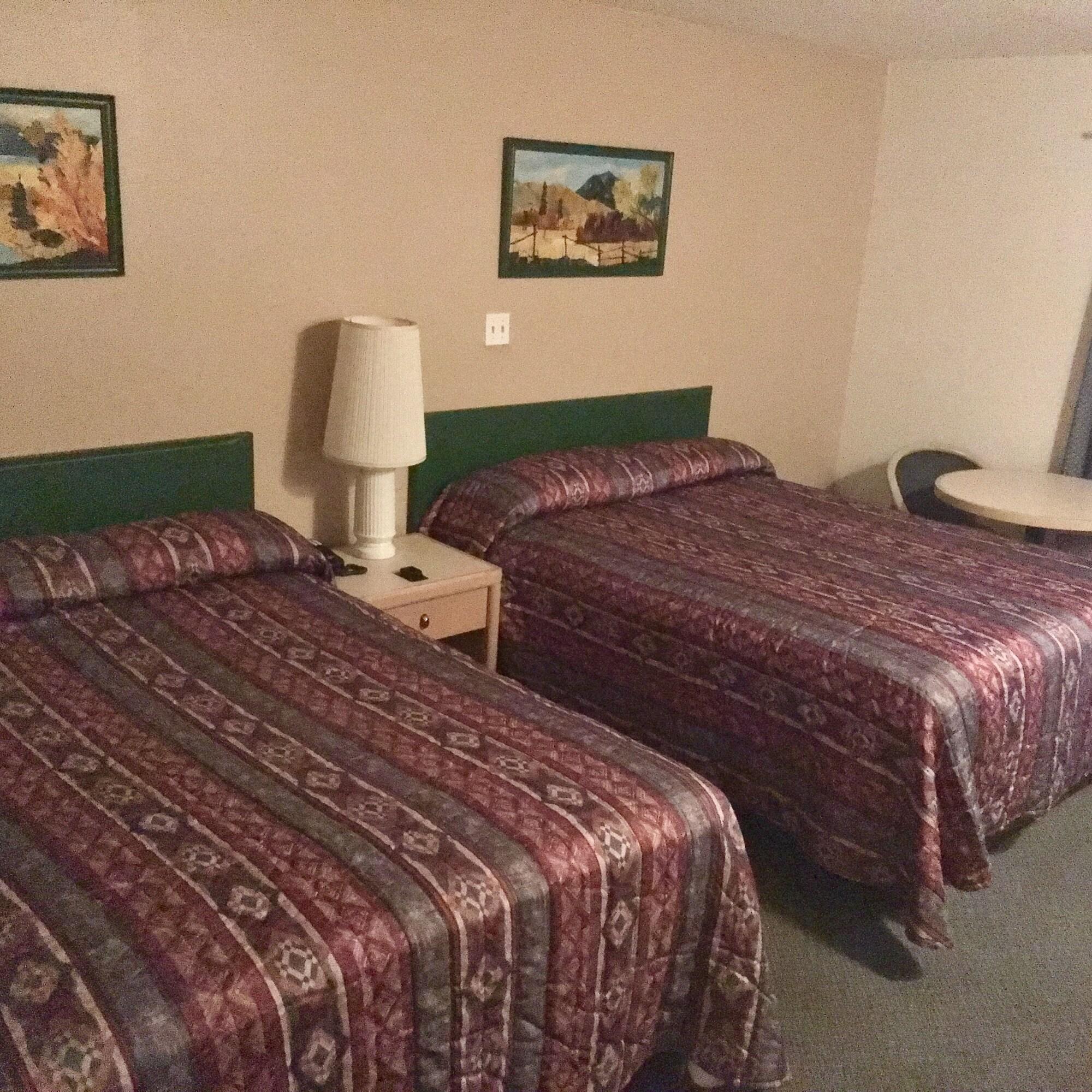 Slumber Lodge Motel