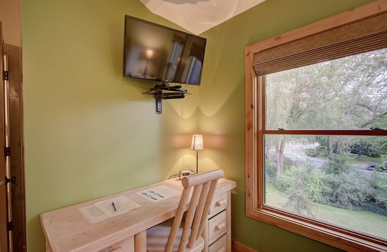The Engen Hus Bed & Breakfast by null