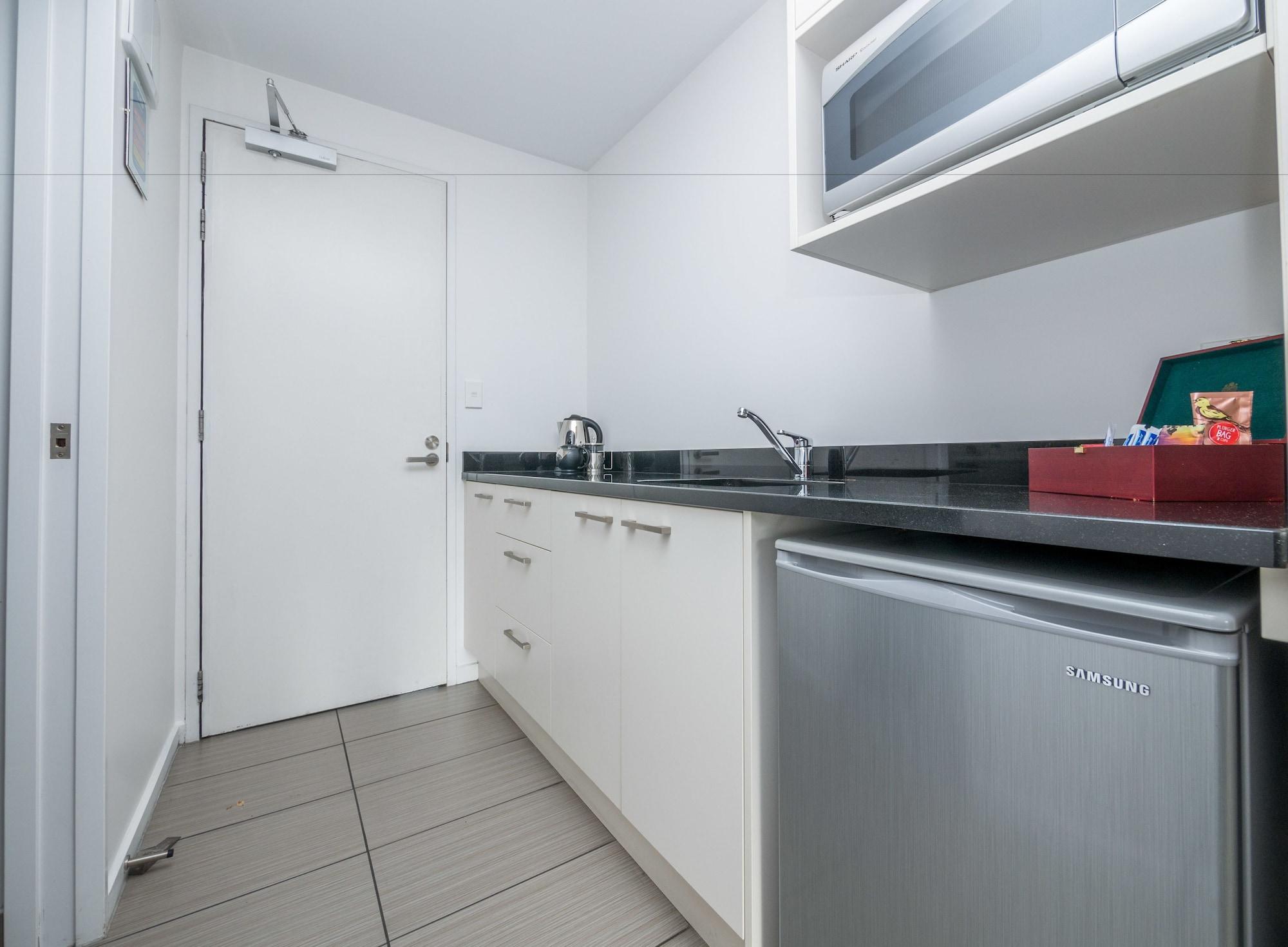 Bellano Motel Suites