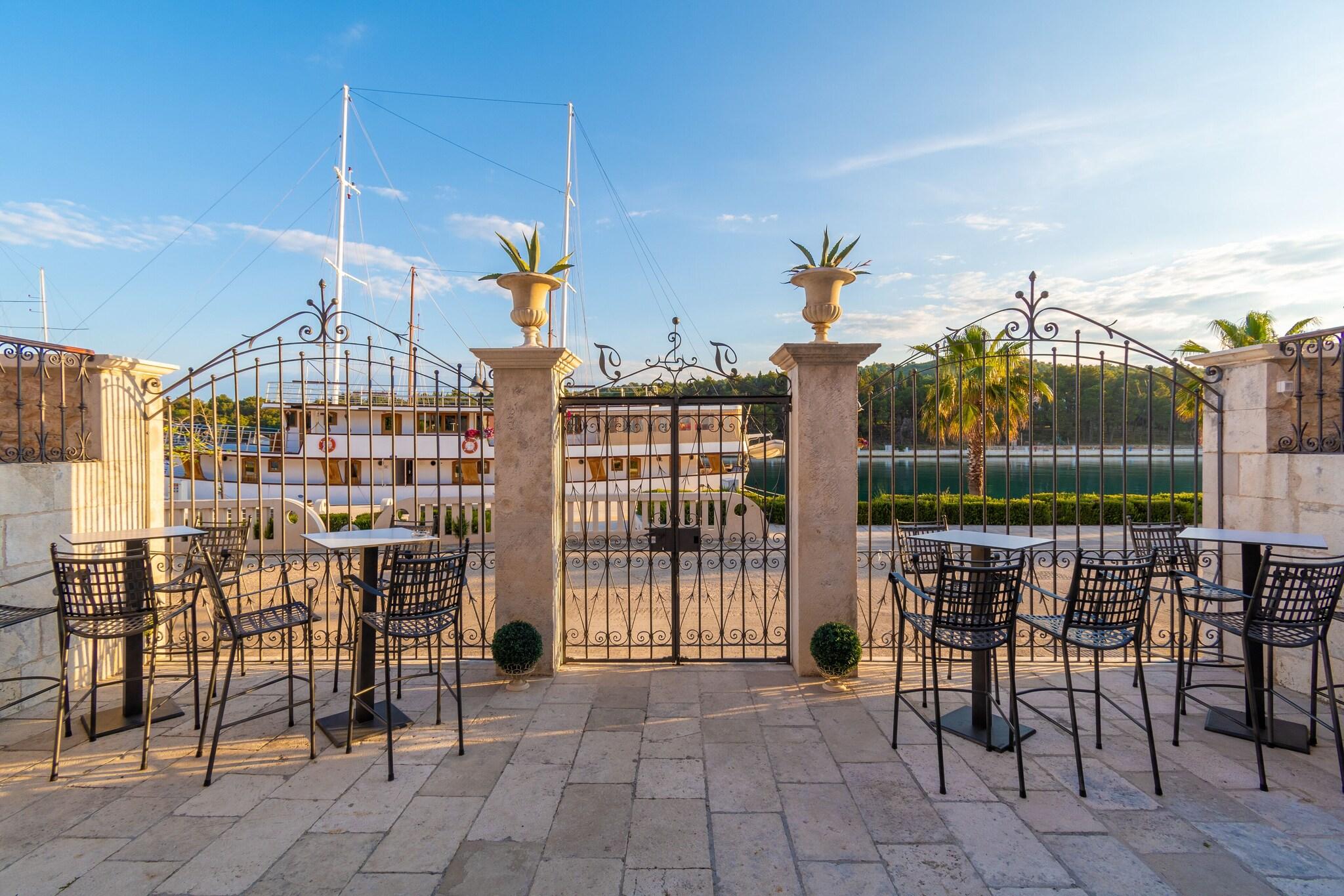 B&B Heritage Villa Apolon by null