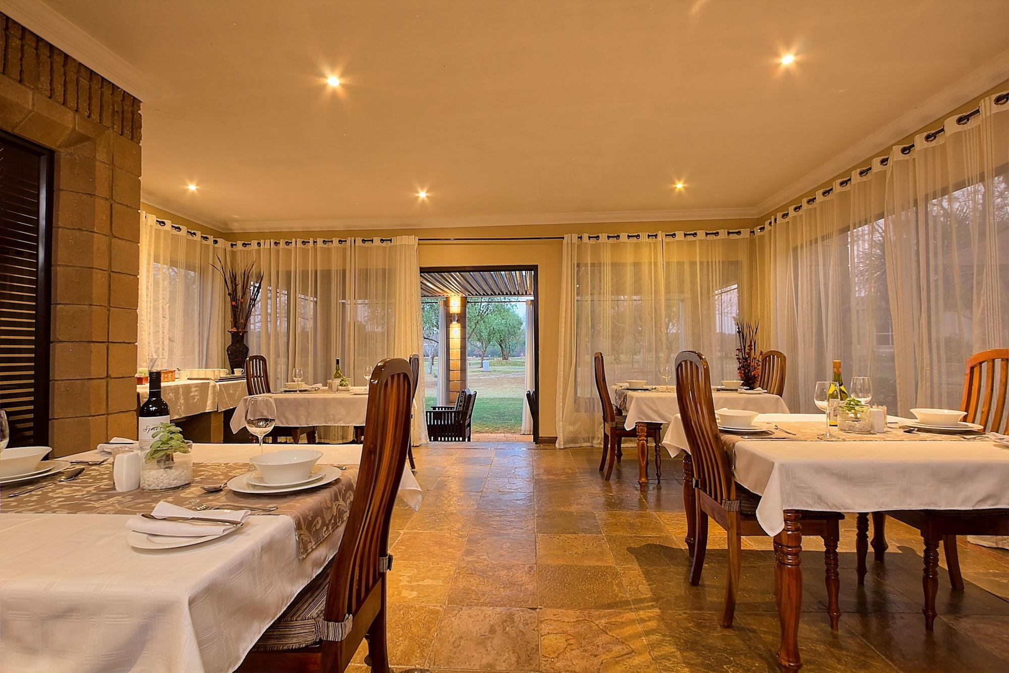 Centurion Golf Suites Boca Walk