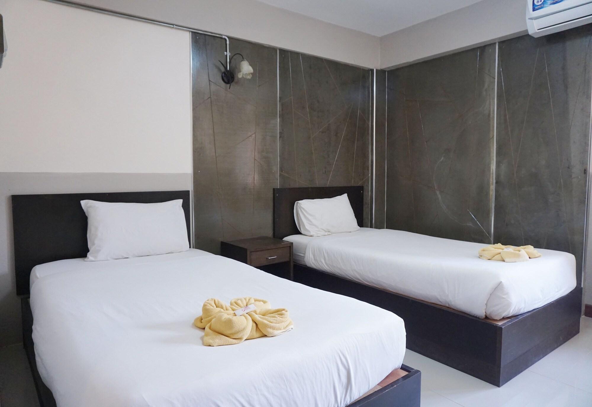 Puangpech Hotel