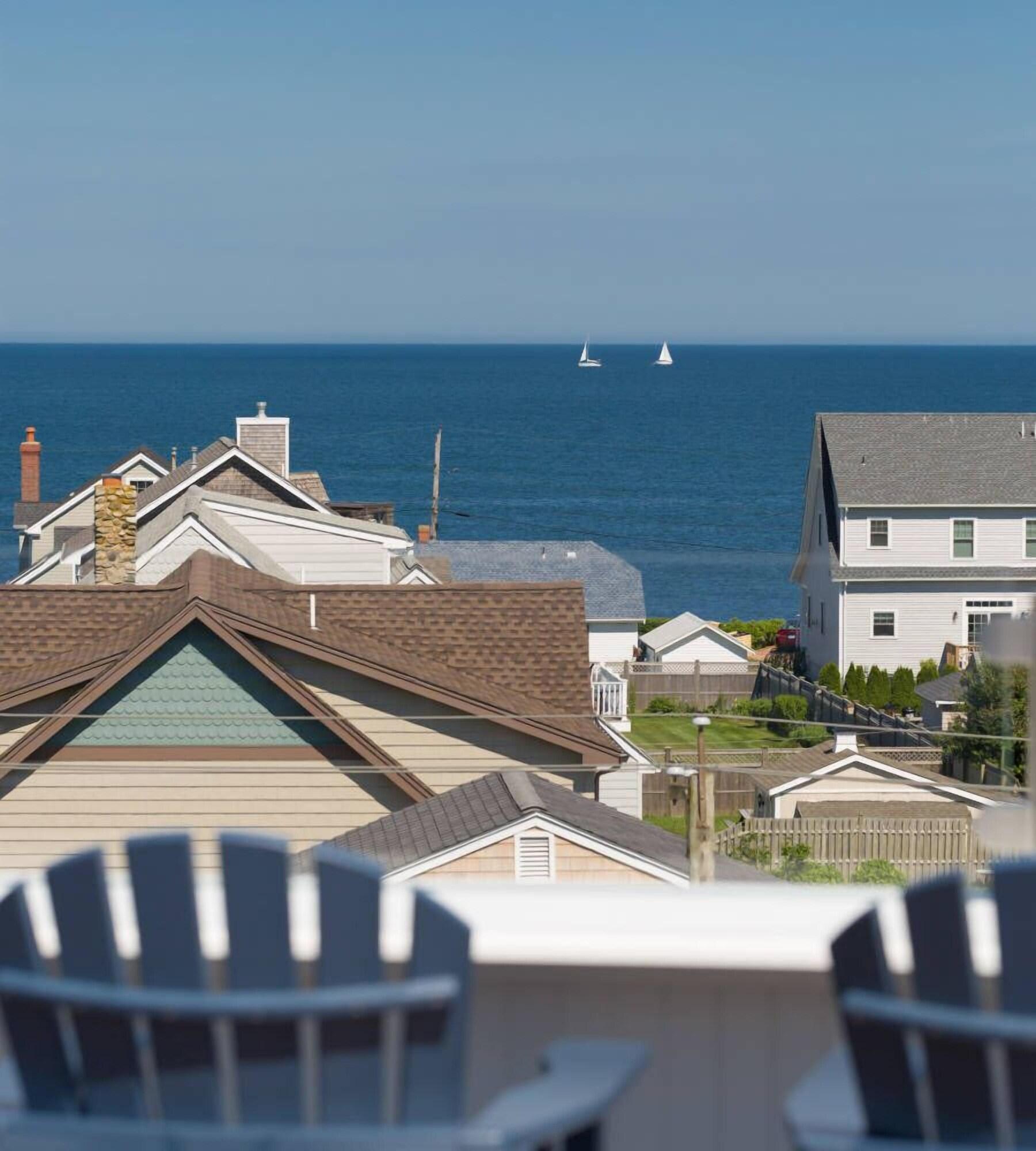 The Break Hotel by null