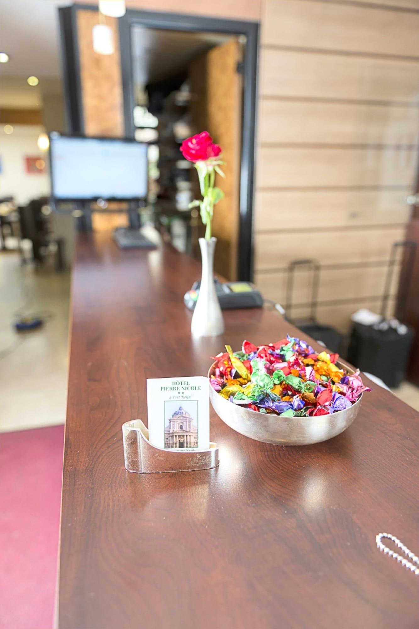 Hôtel Pierre Nicole by null