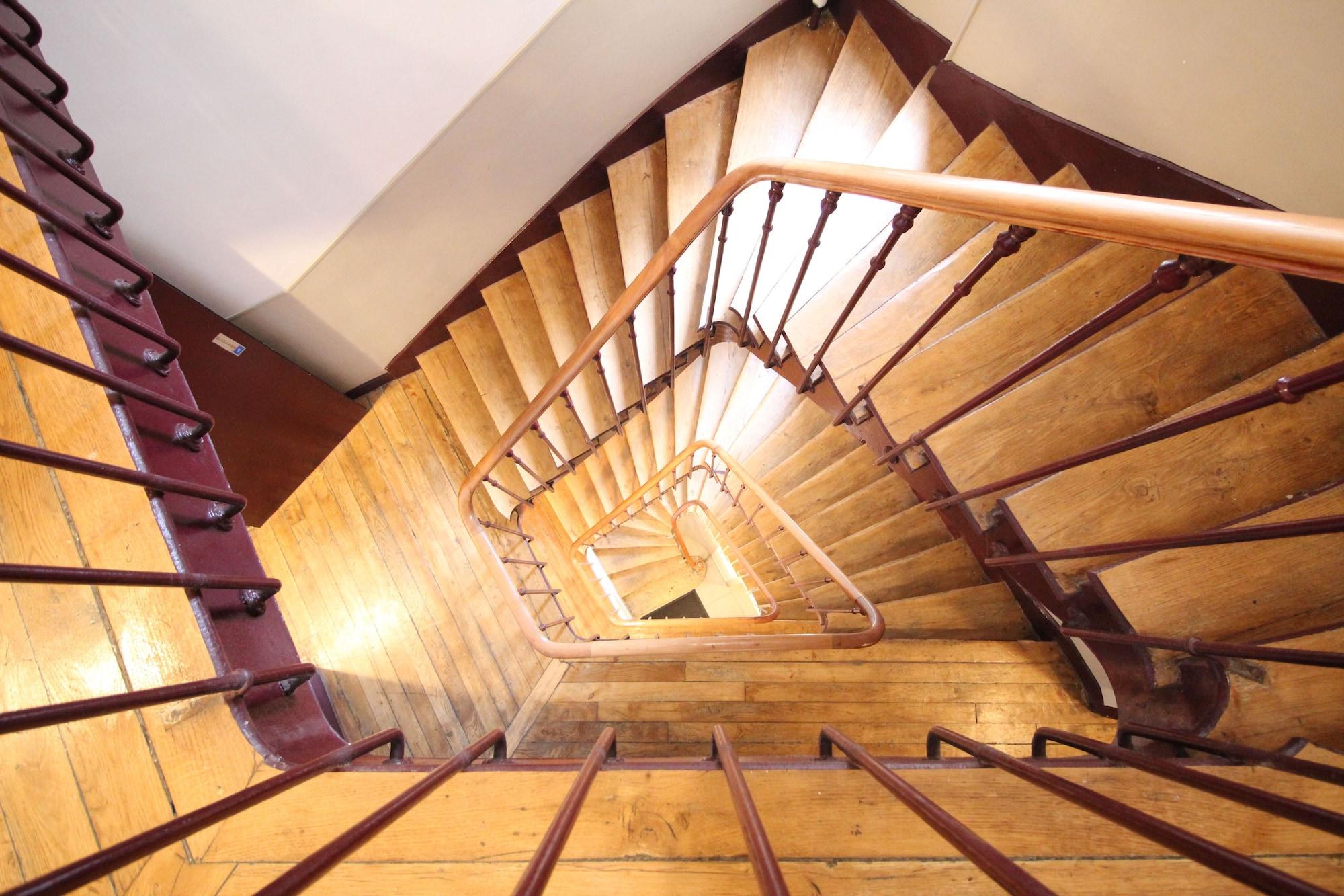 Hôtel des Pyrénées by null