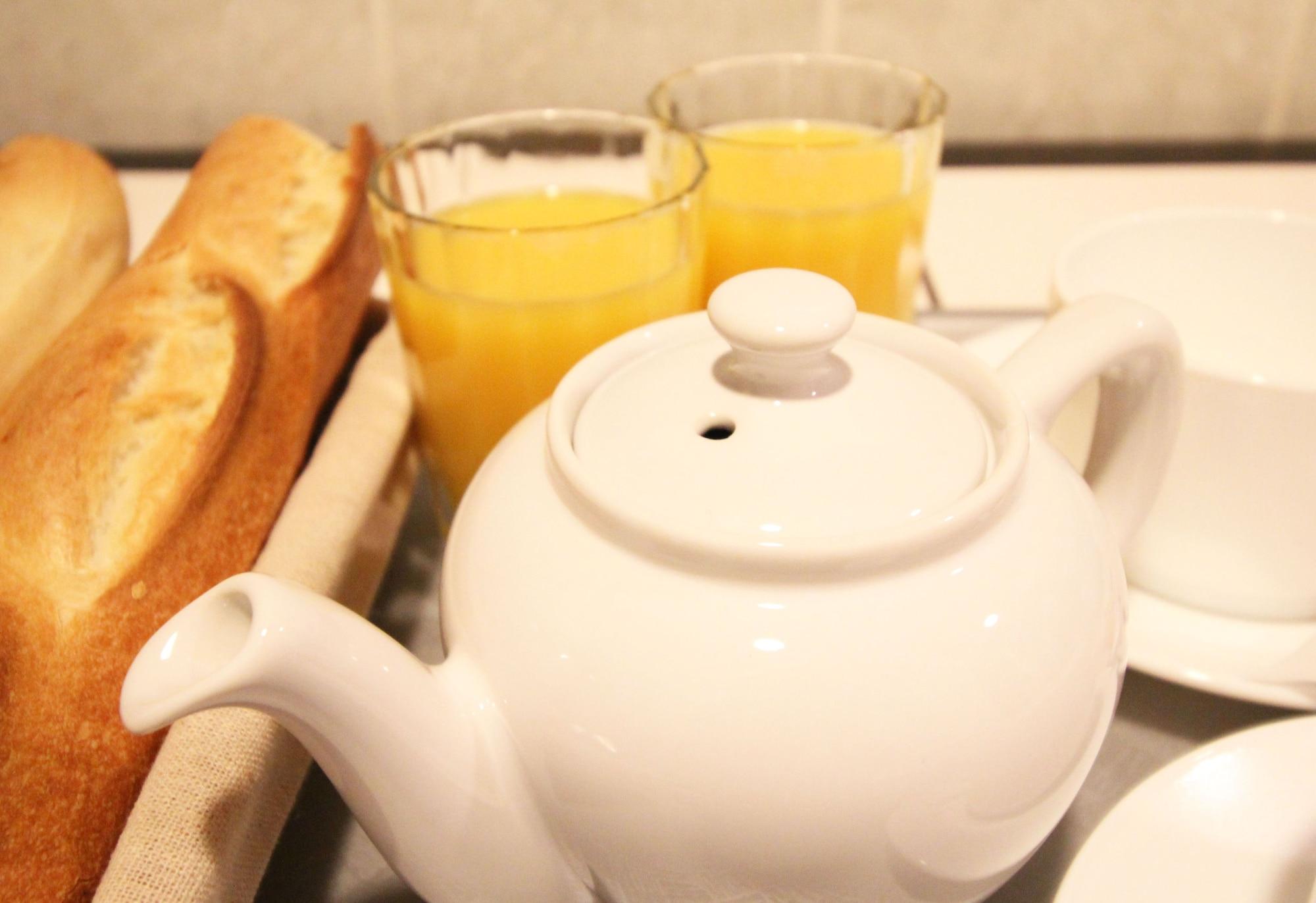 Hôtel des Pyrénées by null