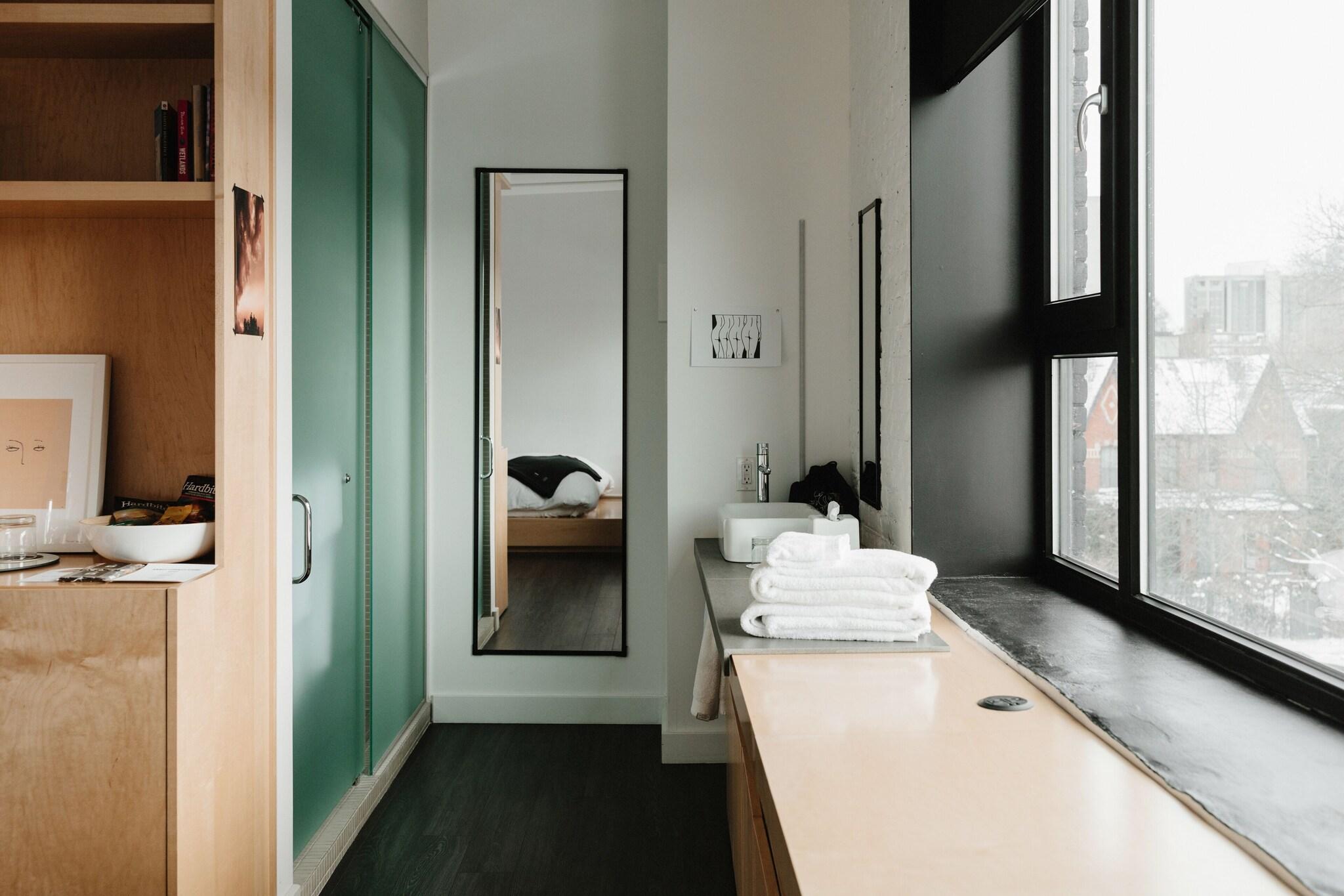 The Annex Hotel by null