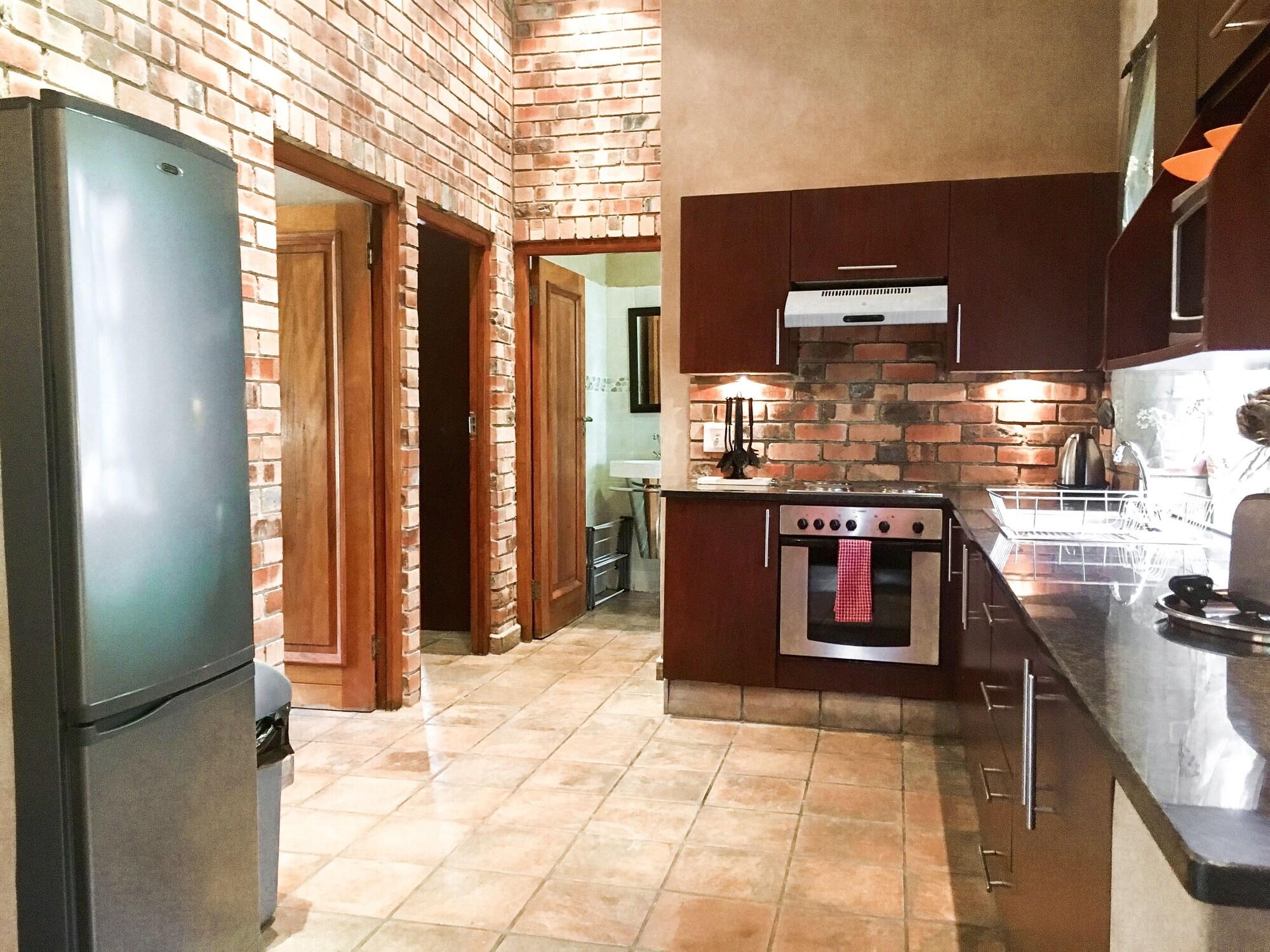 Ingwenya Lodge