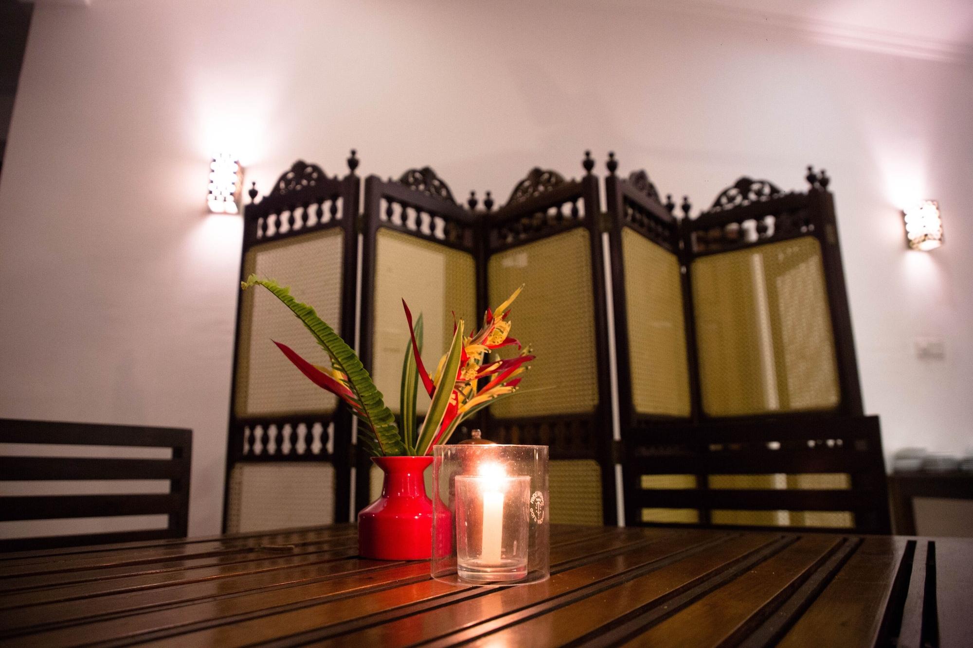 Sea World Boutique Hotel - photo