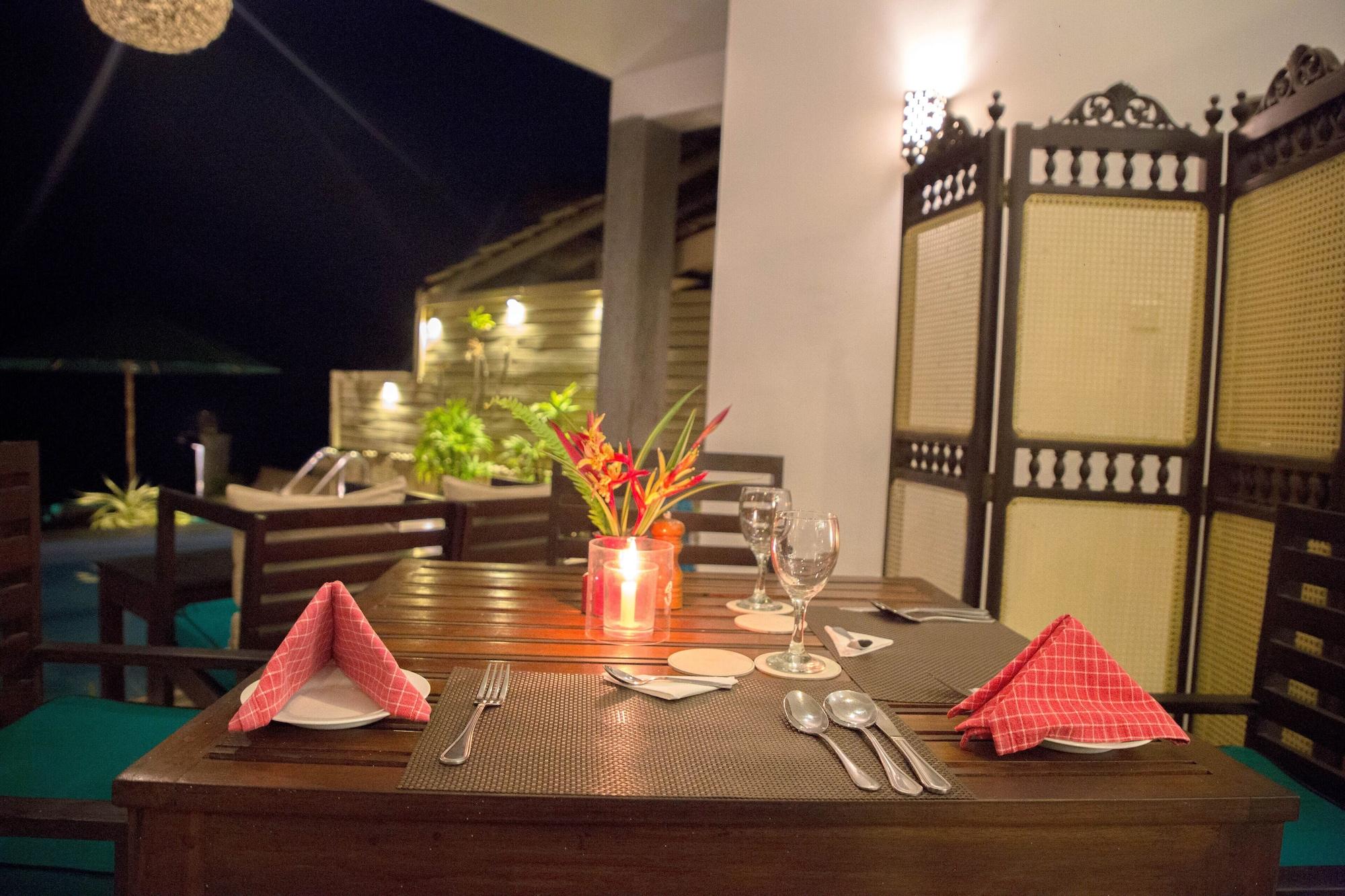 Sea World Boutique Hotel - photo