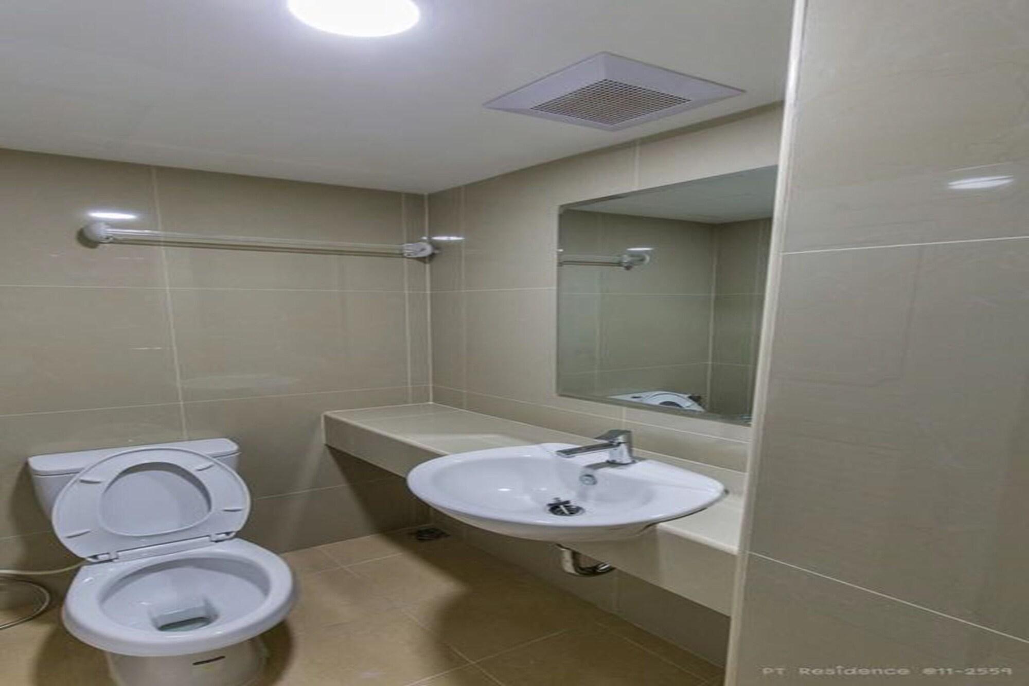 Pt Residence