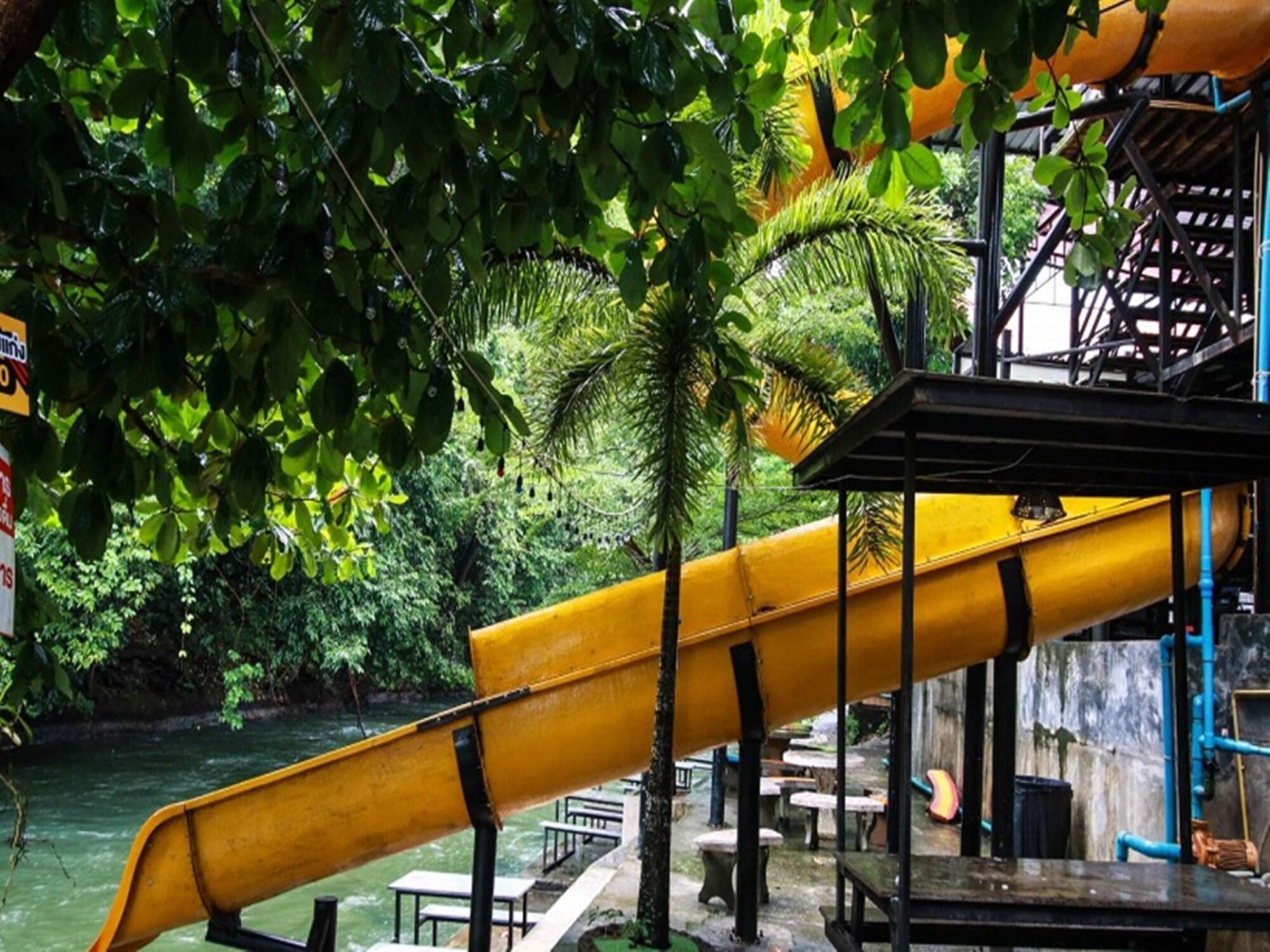 Natthapon Resort