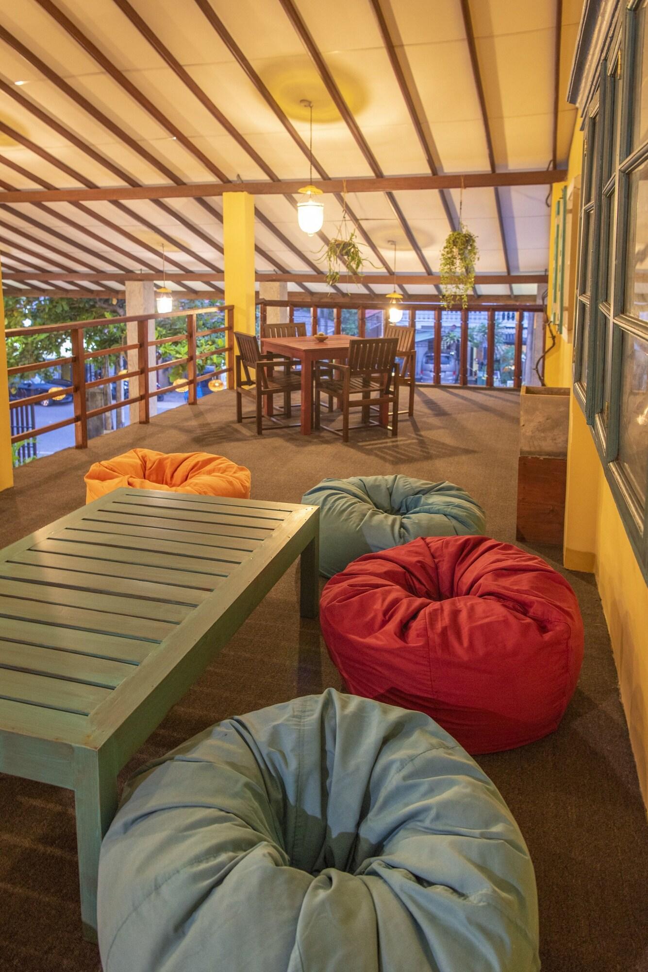 Hotel Vibration - photo