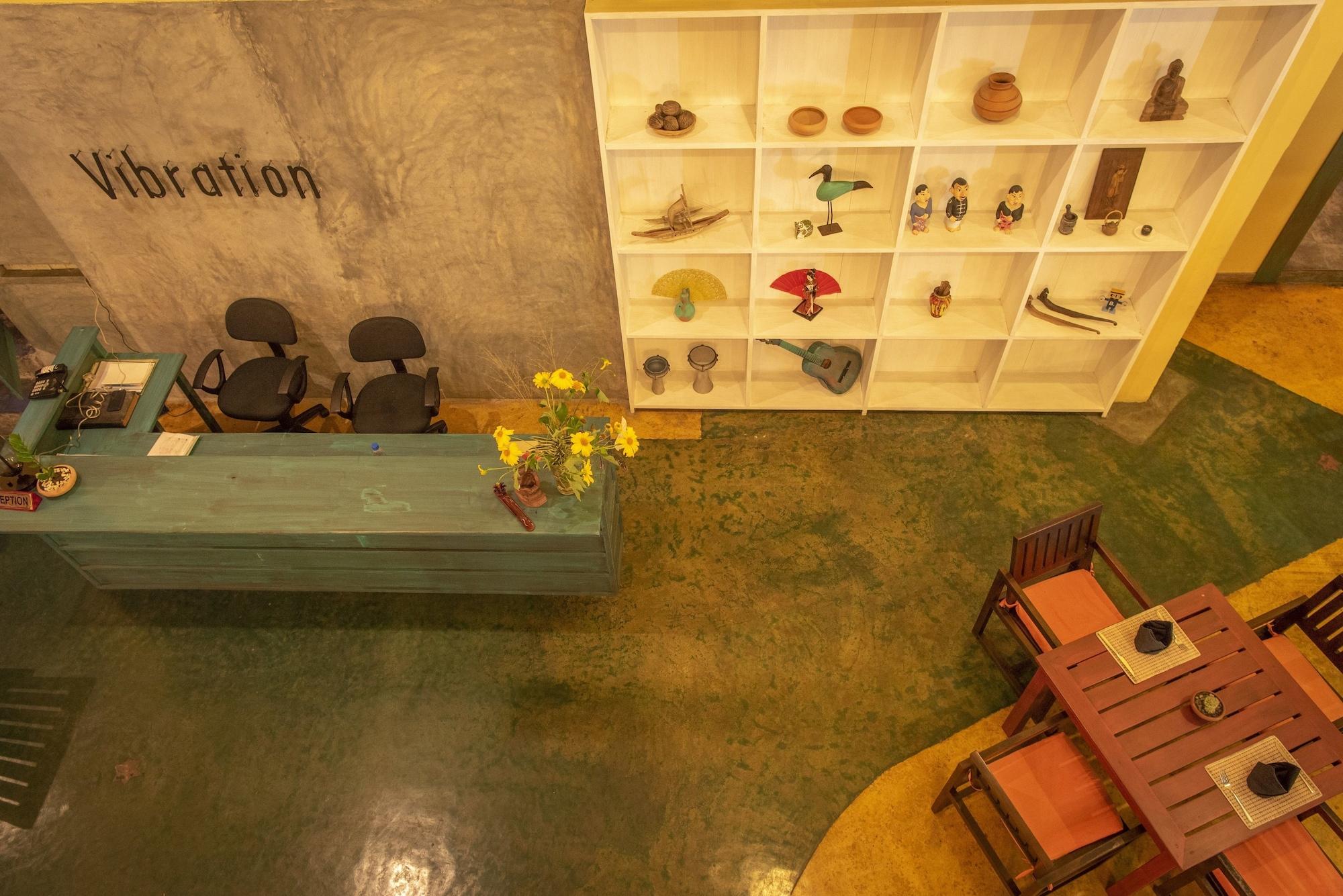 Hotel Vibration - photo