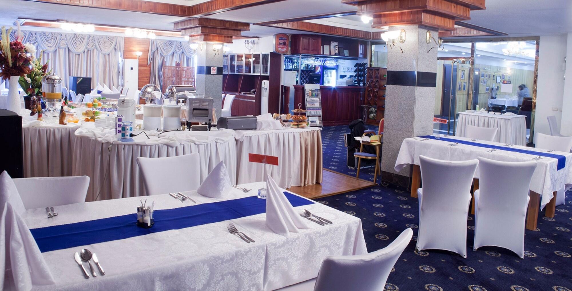 Puma-Imperial Hotel by null