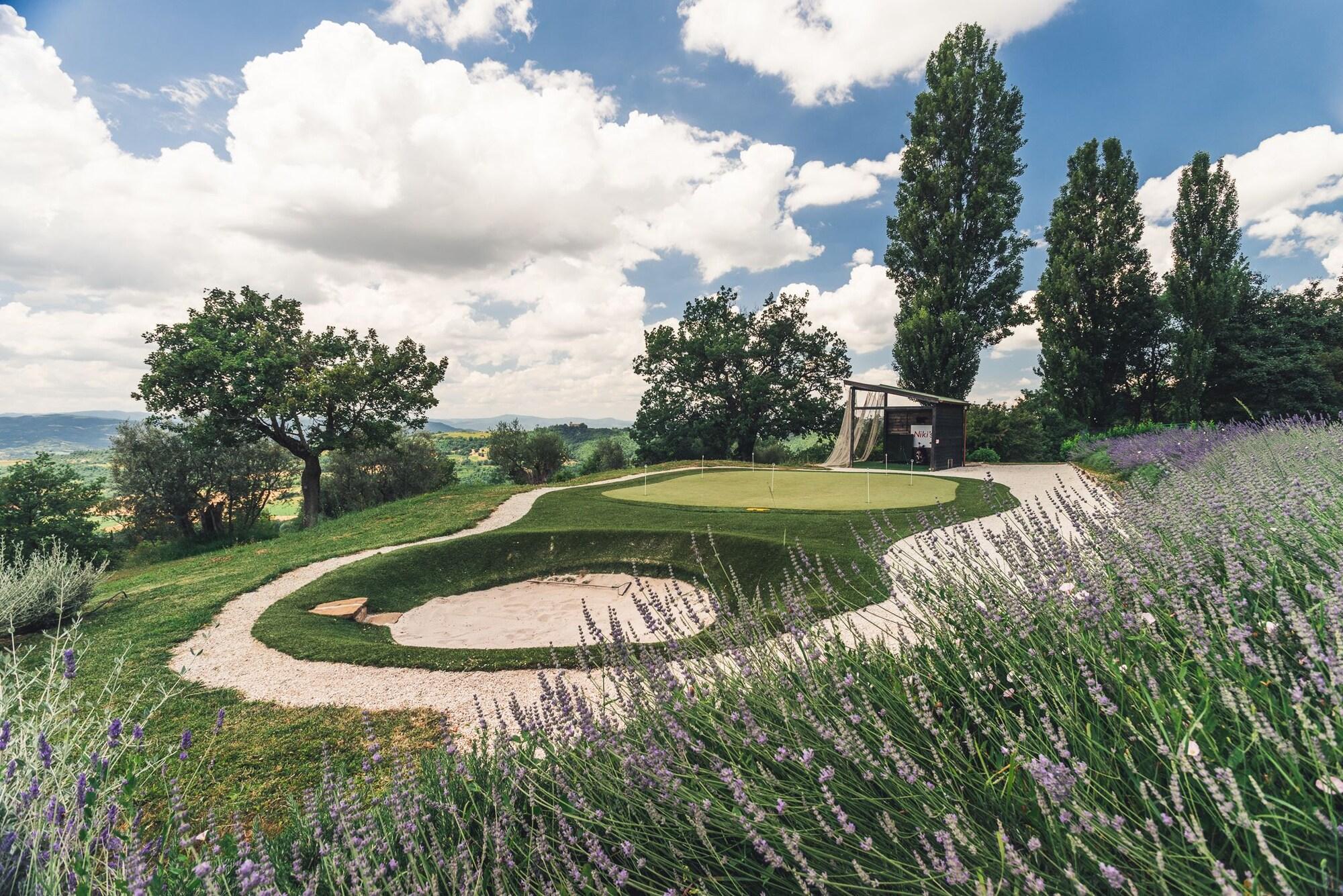 Nikis Resort by null