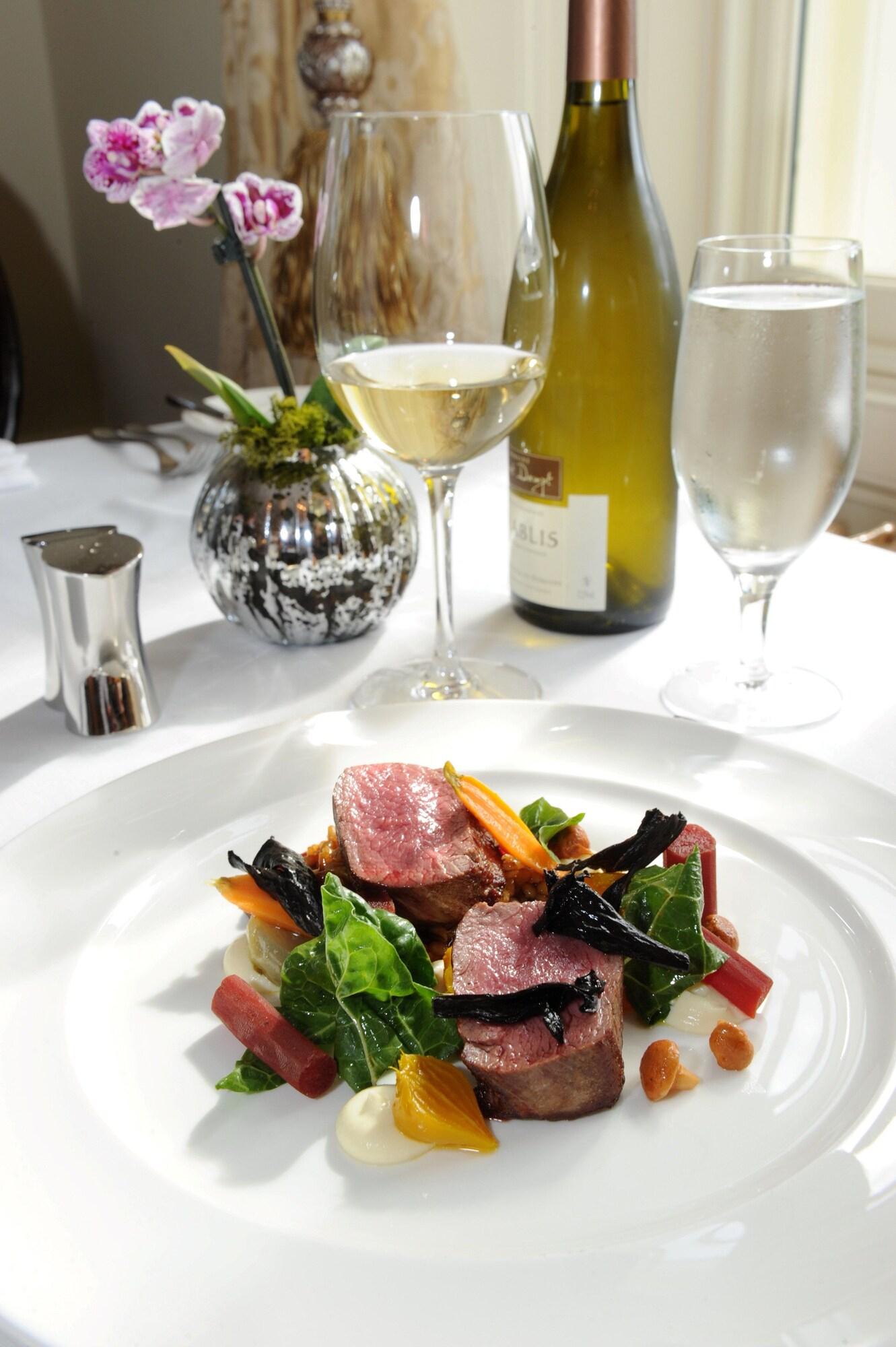 Trump MacLeod House & Lodge by null