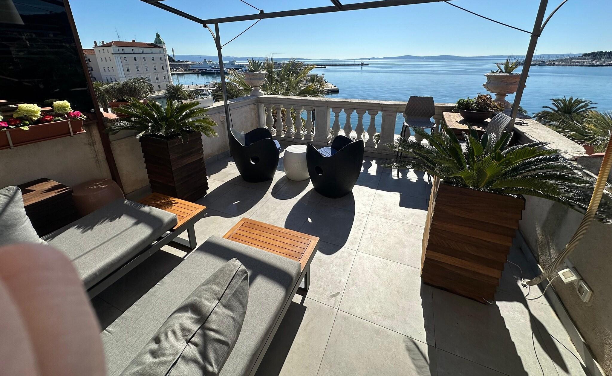 Riva Luxury Suites - Poză