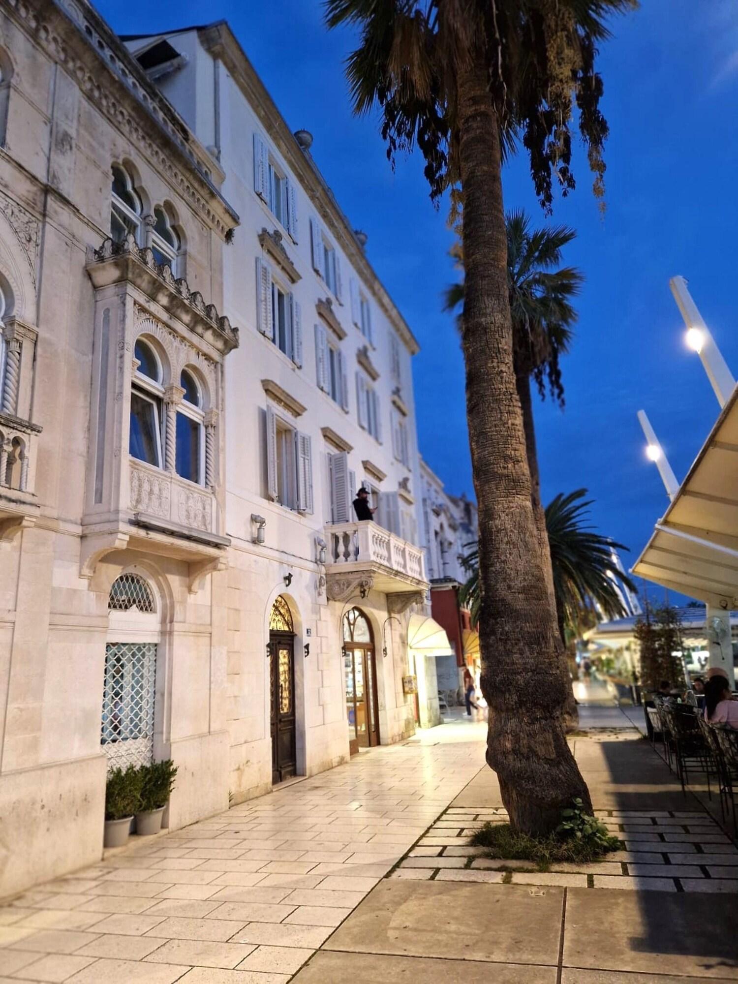 Riva Luxury Suites - Poză