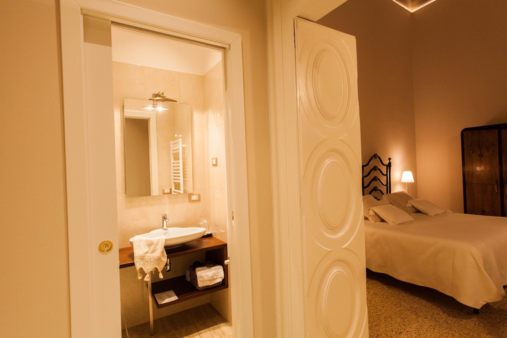 Palazzo Bregante by null