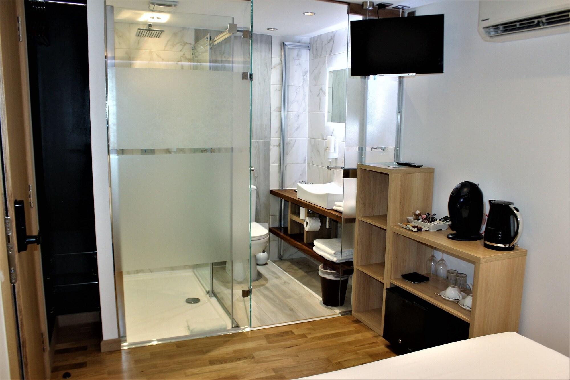 Rioshouse Henley