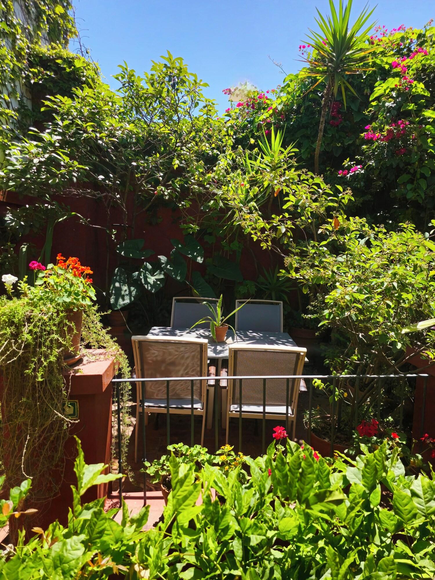 Be Jardín Escondido by Coppola by null