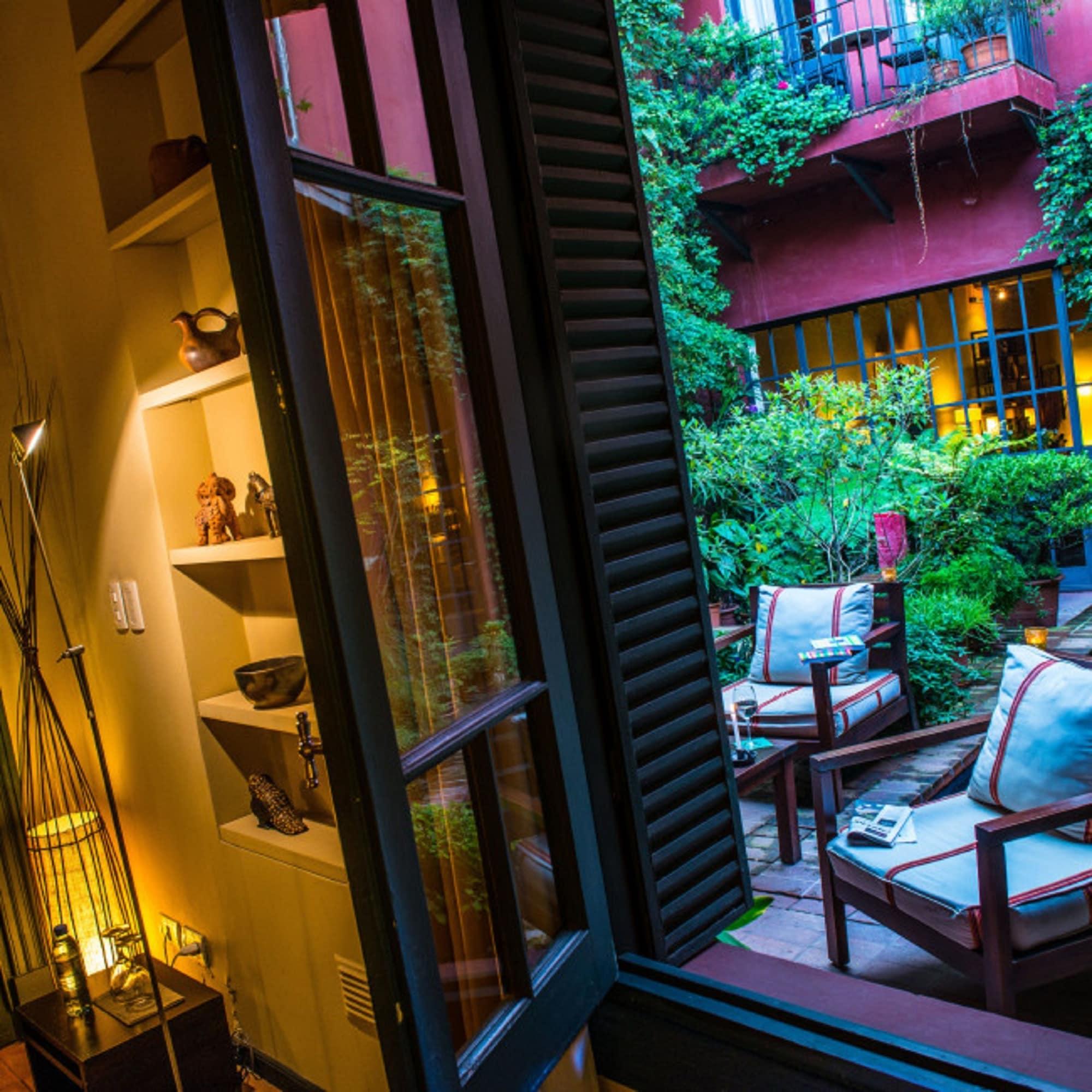 Be Jardín Escondido by Coppola by null