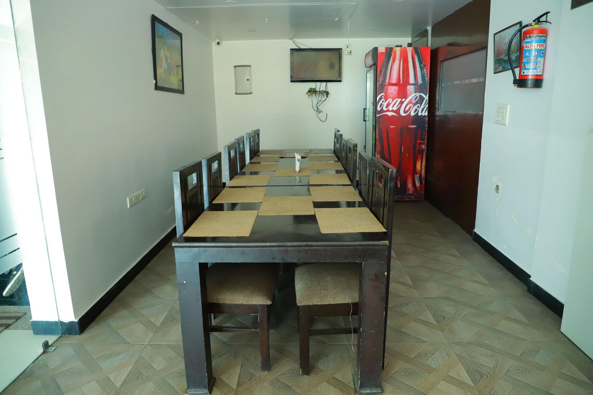 Hotel Parth Inn