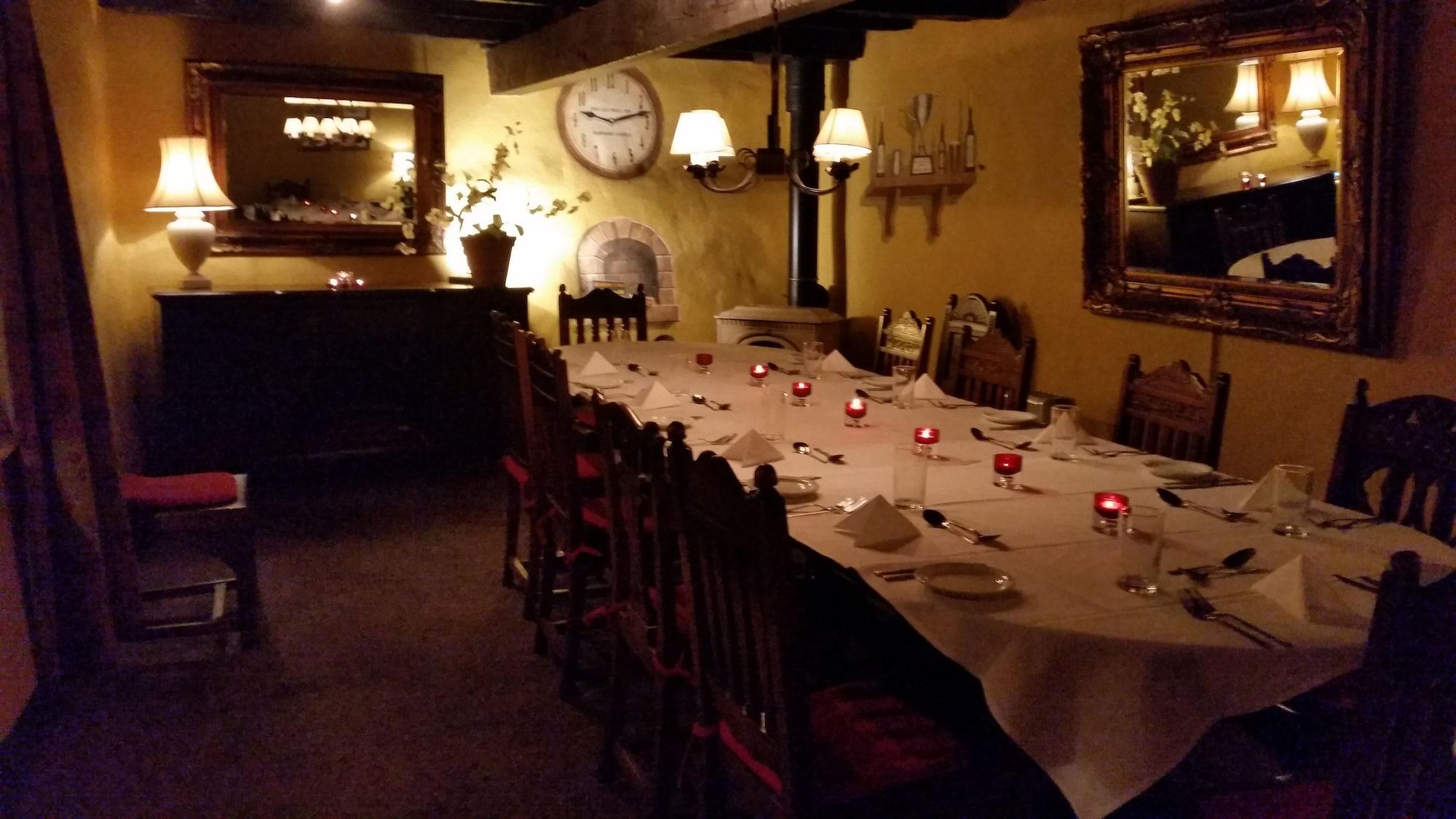 The Old Well Inn by null