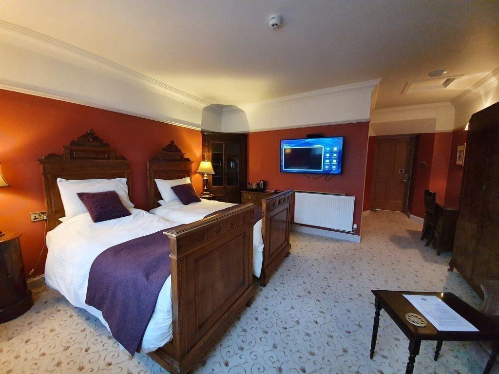 Lynnfield Hotel & Restaurant 4 Star Rated by null