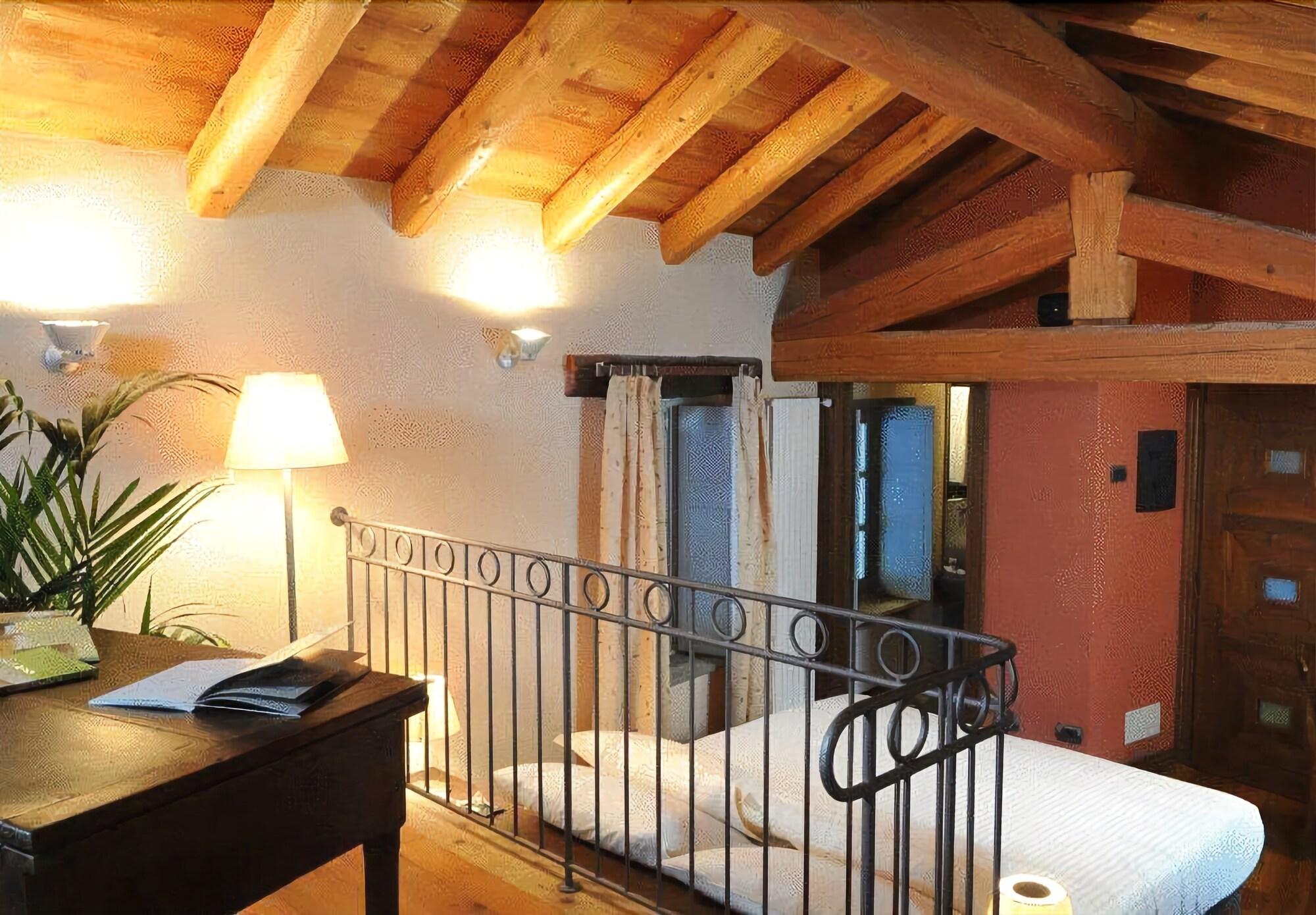 Hotel Ad Gallias by null