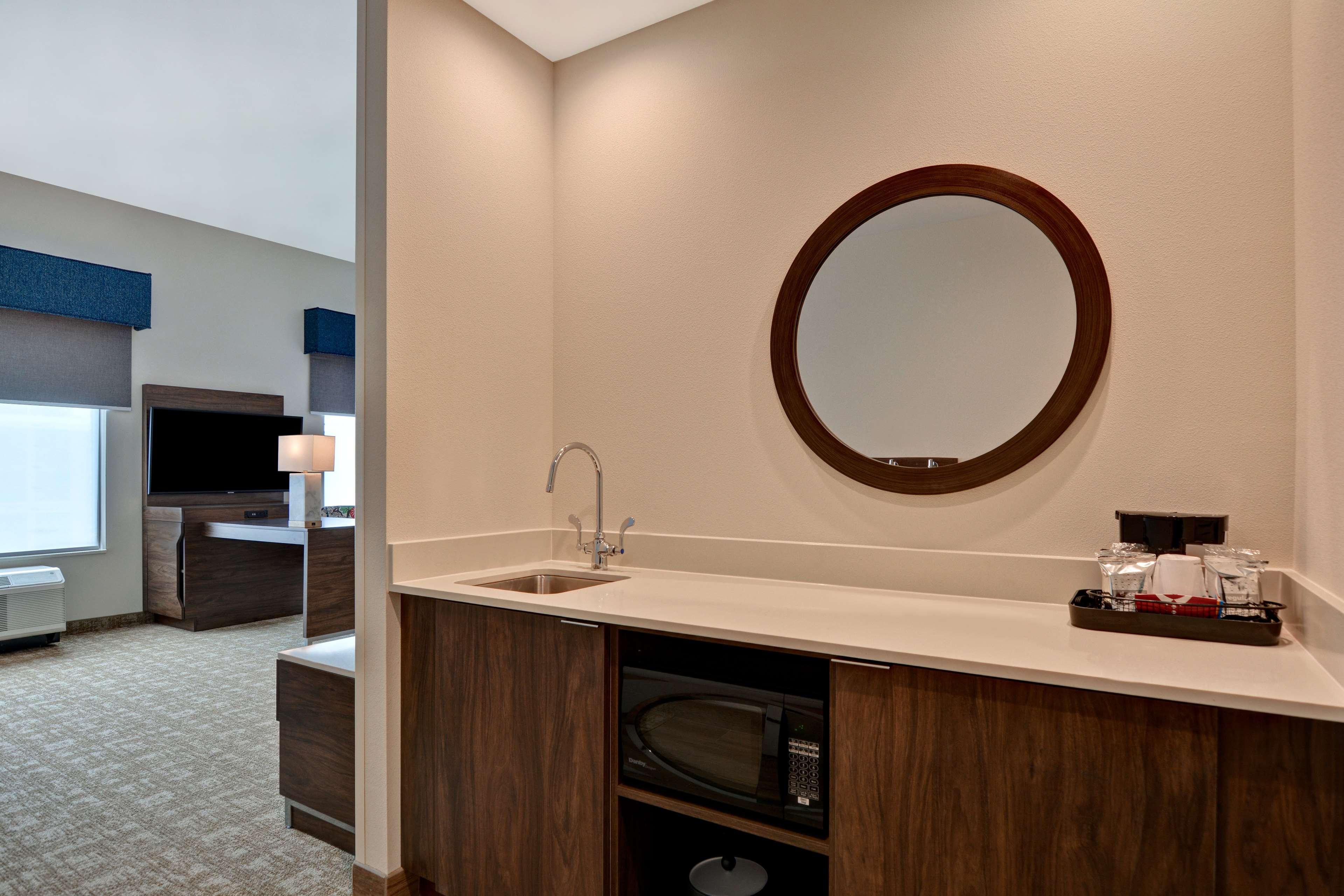 Hampton Inn & Suites Nashville Downtown Capitol Vi