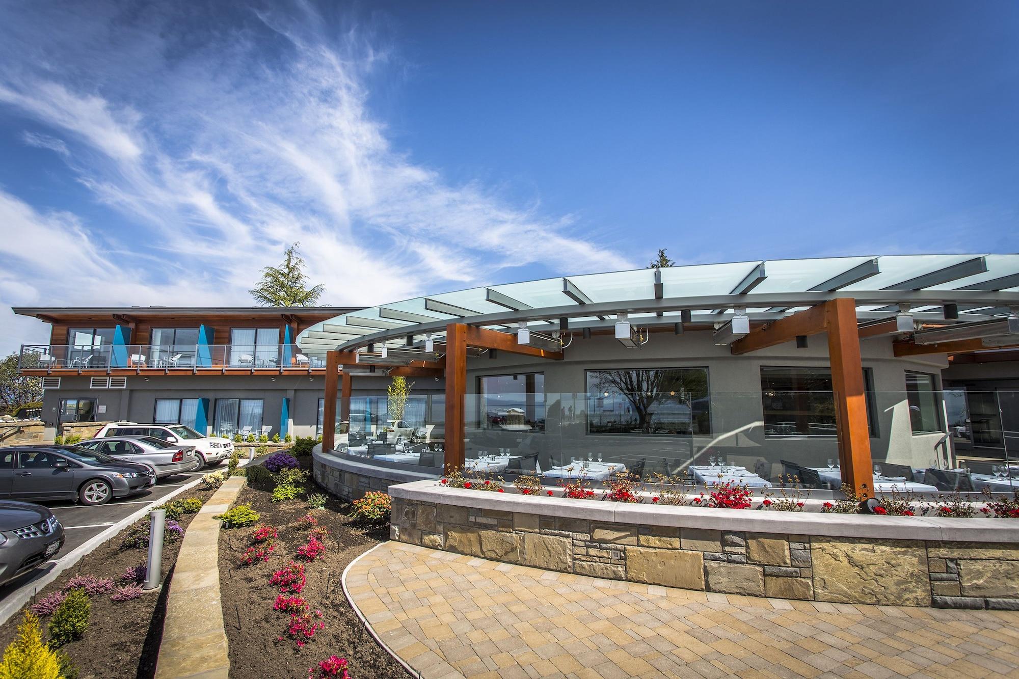 Qualicum Beach Inn image