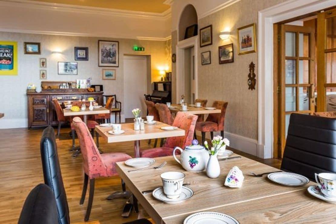 Corrie Hotel