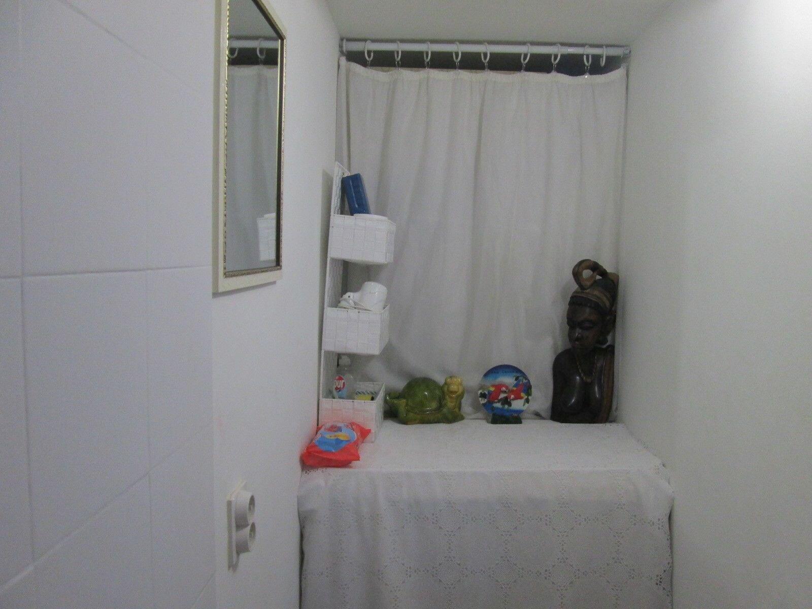 Cozy En-suite Rm on Dumanica-