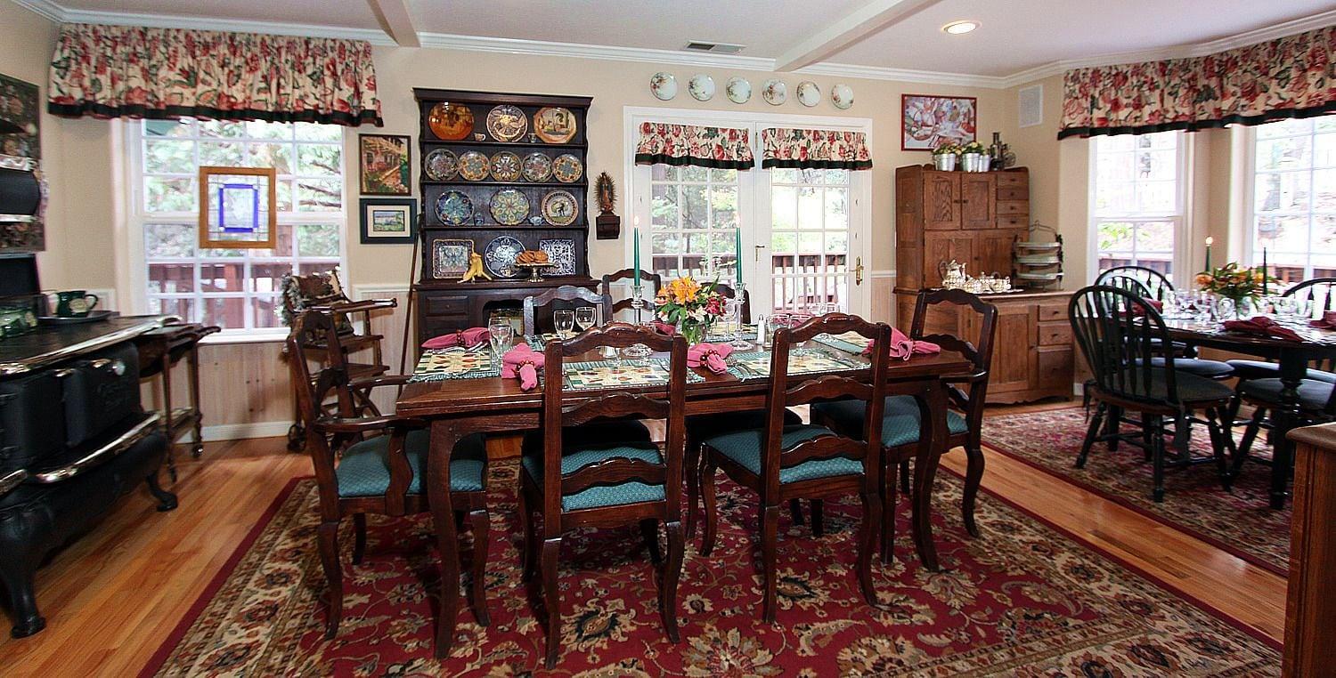 Mccaffrey House Bed And Breakfast Inn