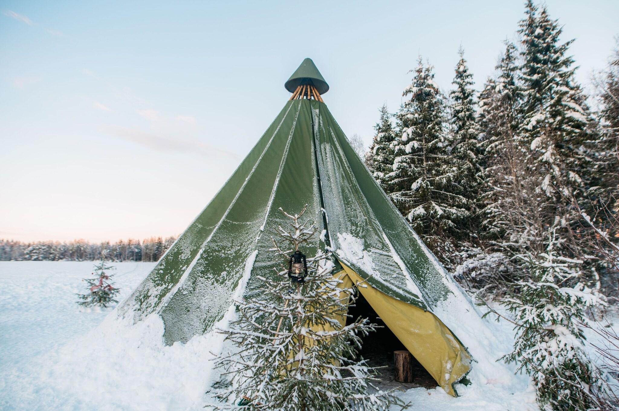 Apukka Resort - Glass Igloos Hotel - Husky & Reindeer Farm and Tours by null