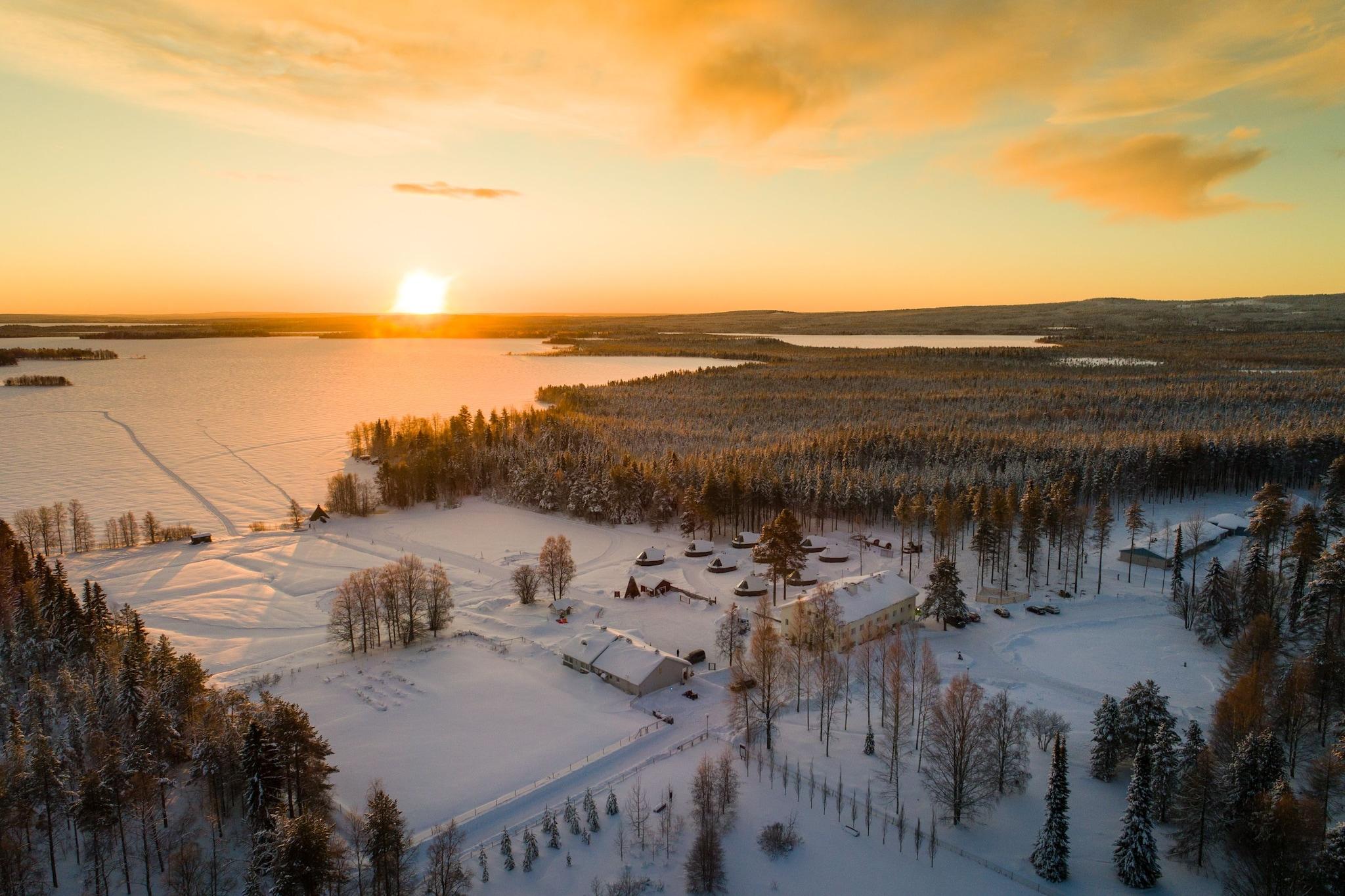 Apukka Resort - Glass Igloos Hotel - Husky & Reindeer Farm and Tours by null