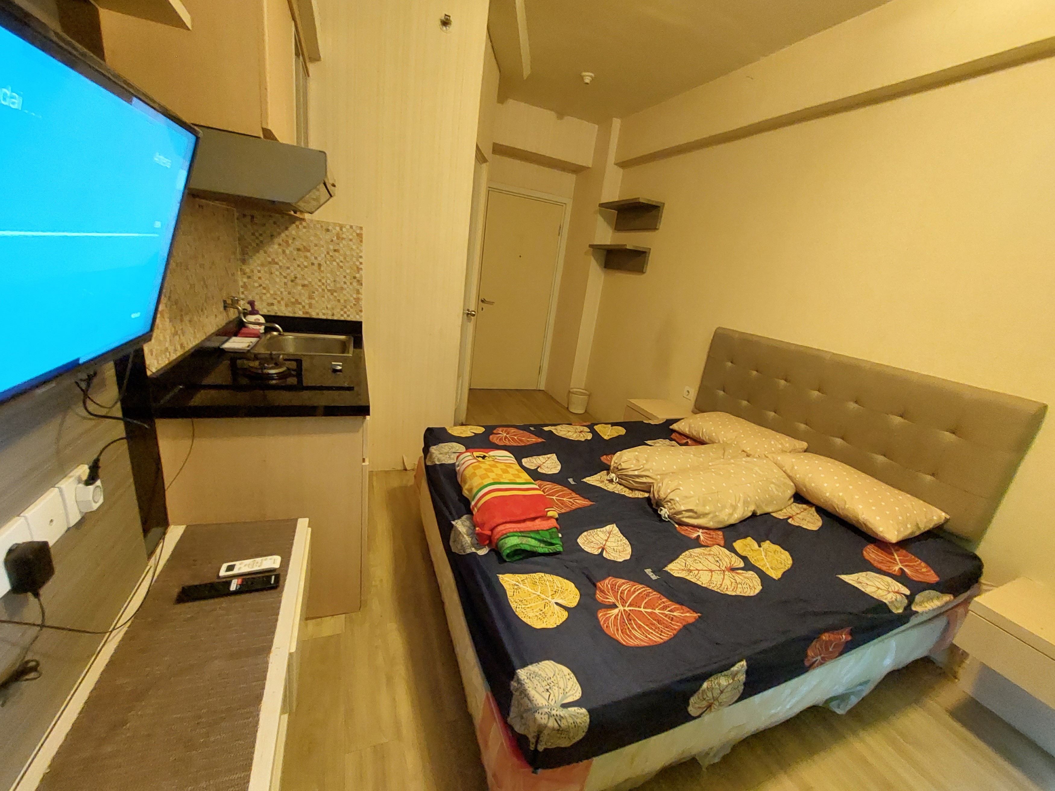 Green Pramuka Apartement By Vici by ZUZU