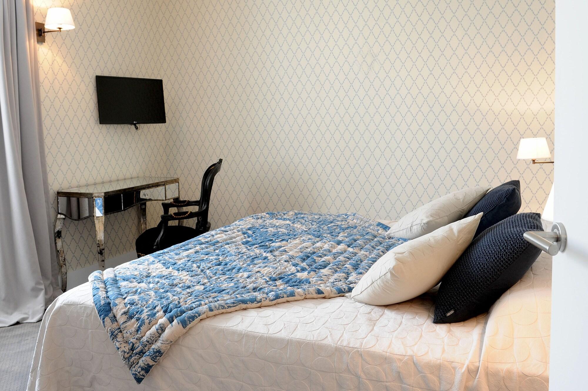 Hôtel & Restaurant Des Basses Pyrénées by null