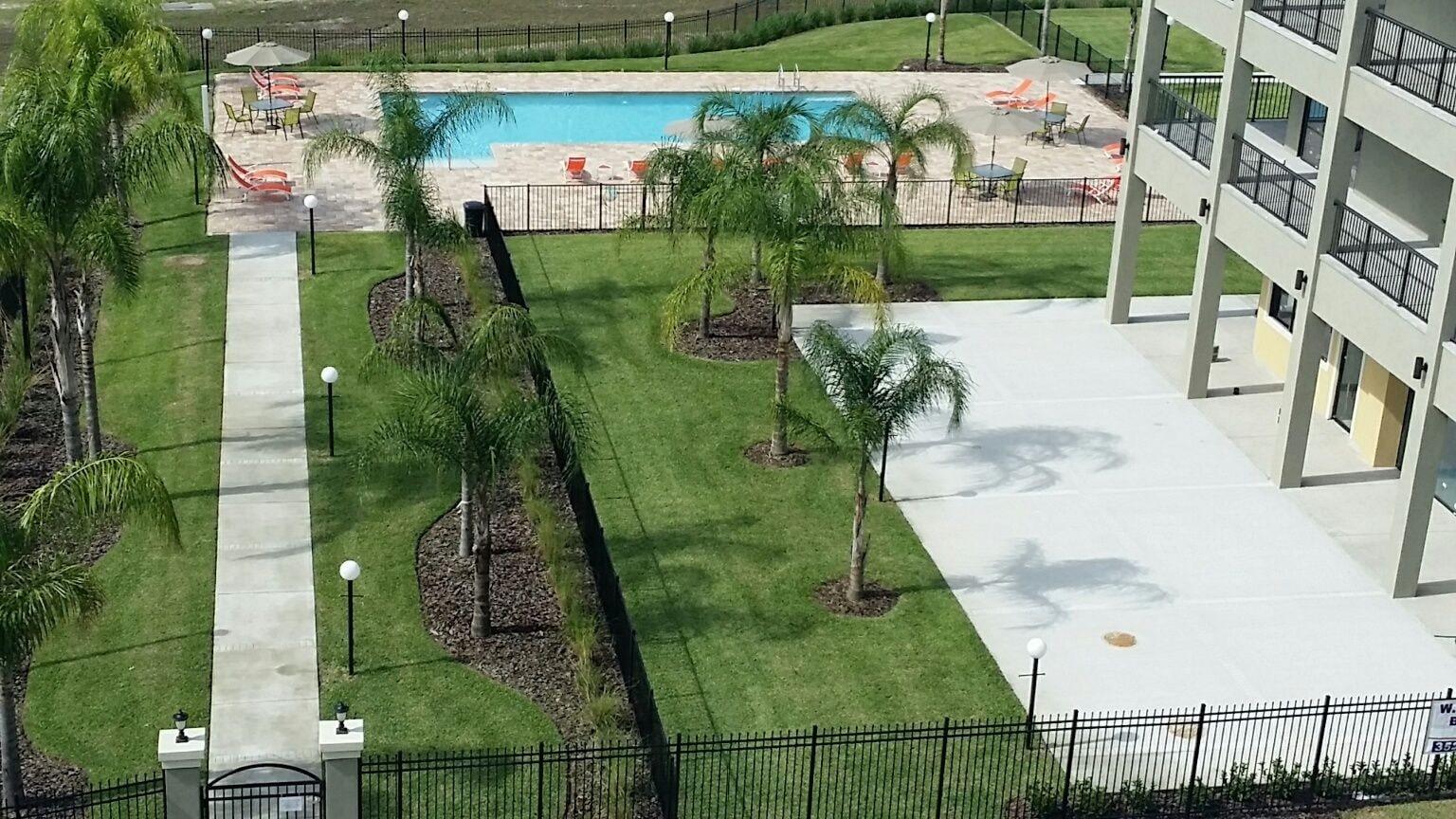 Citrus On the Lake Boutique Hotel / Citrus Sky Bar Tavares by null