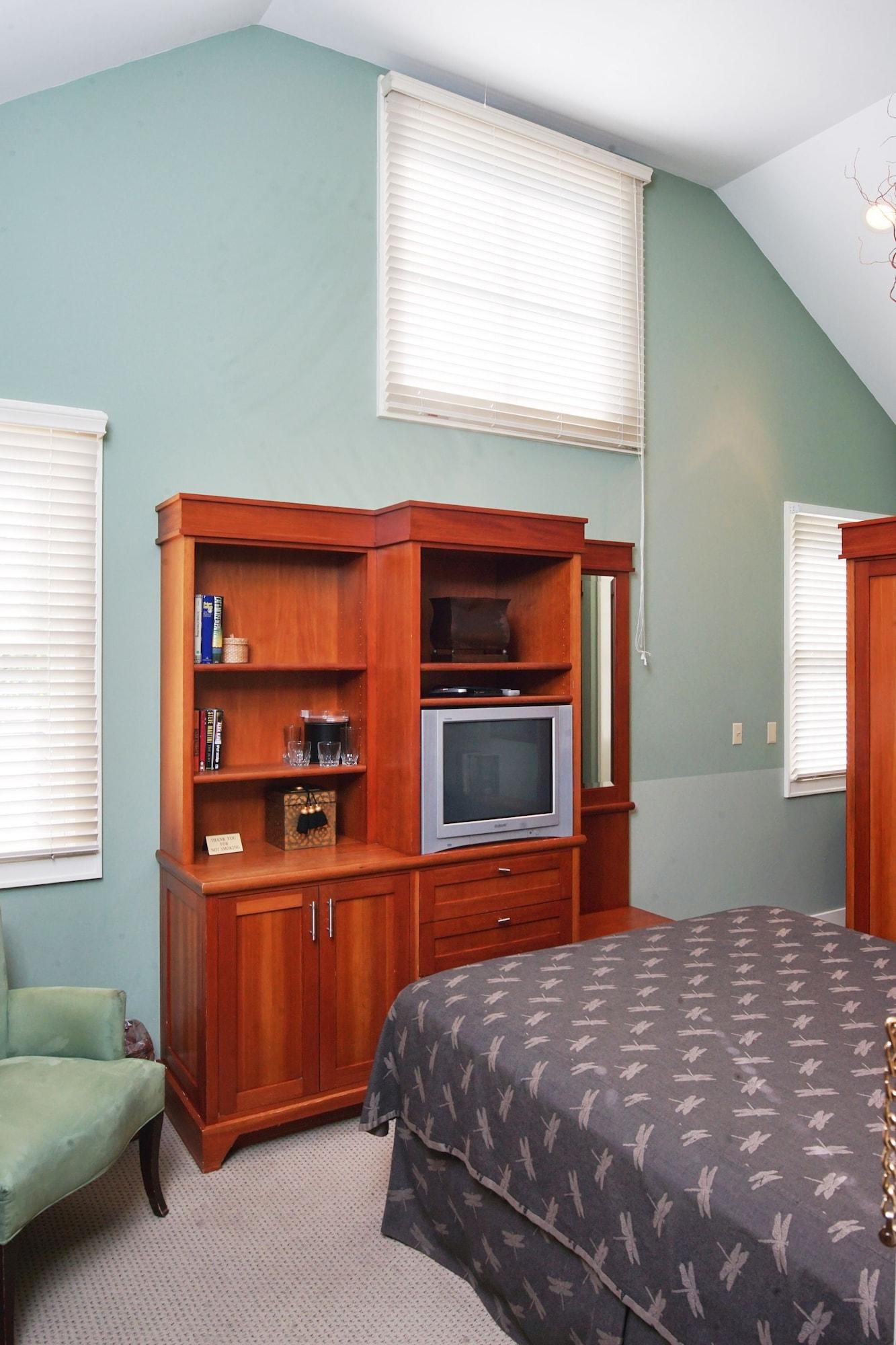 The Hotel Mac & Suites by null