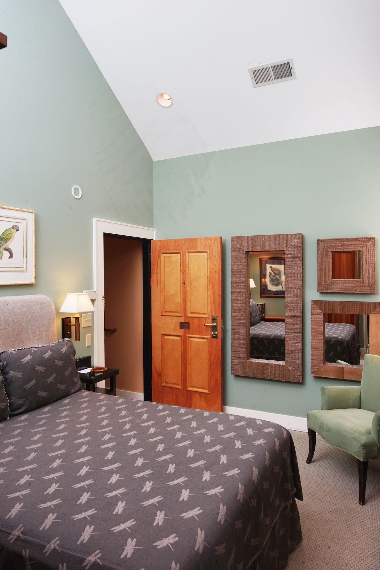 The Hotel Mac & Suites by null