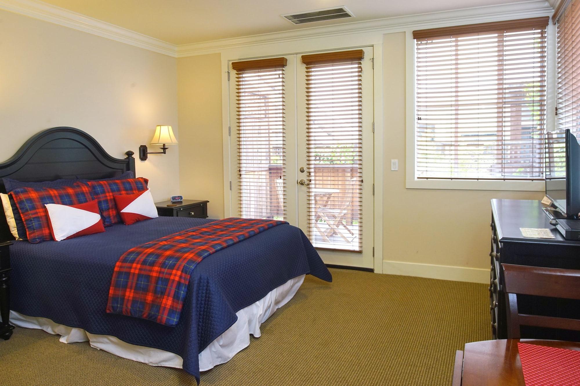 Photo of The Hotel Mac & Suites