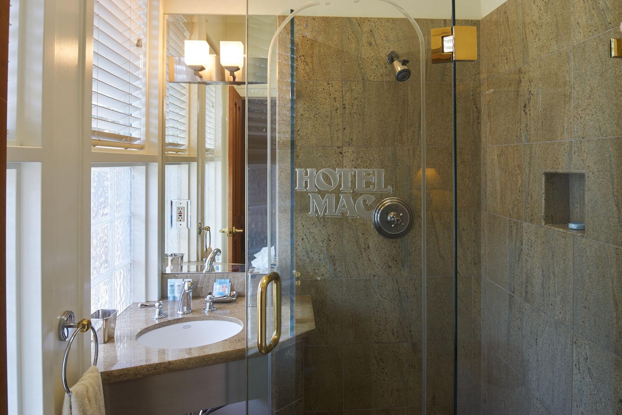 The Hotel Mac & Suites by null