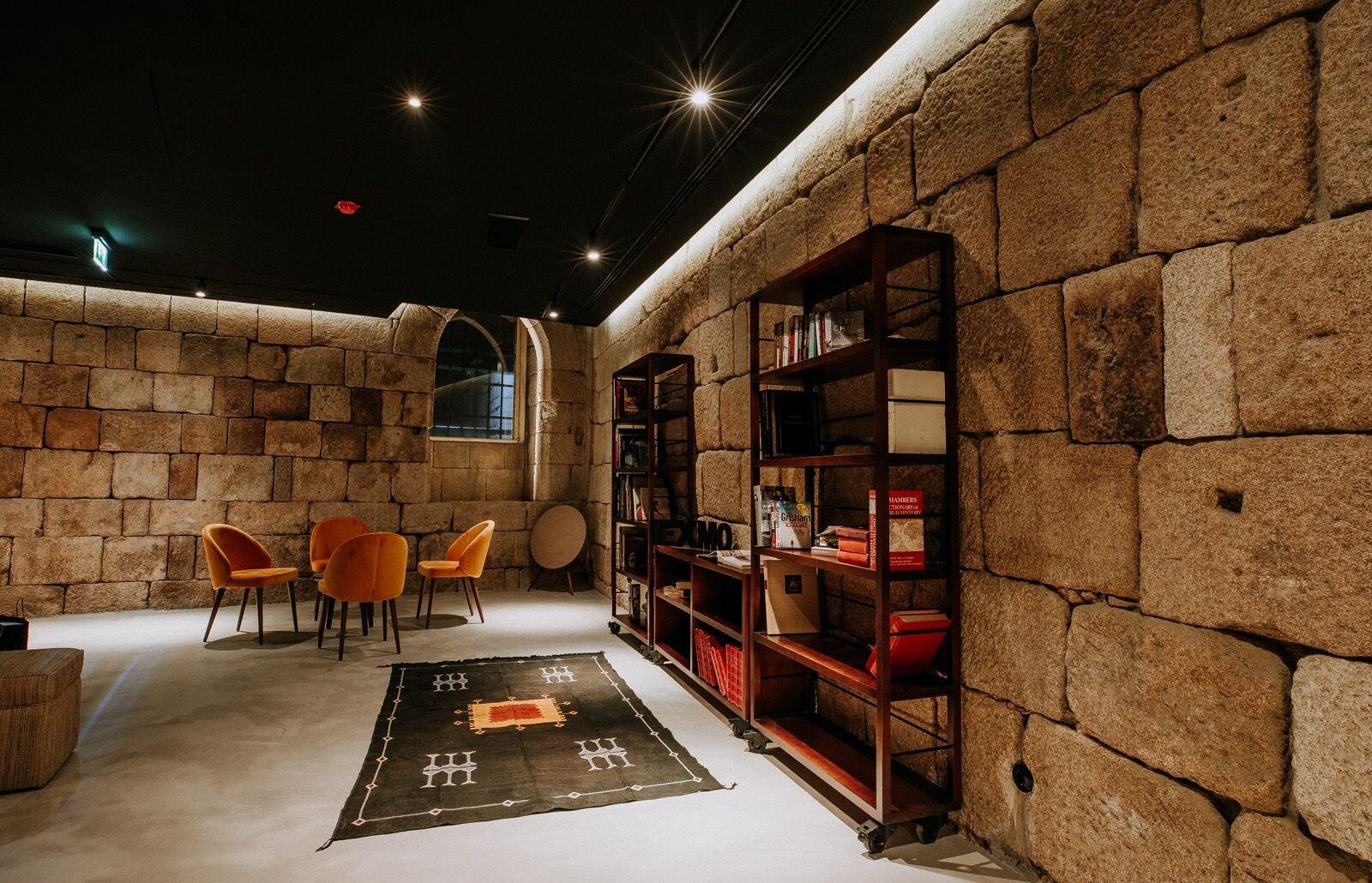 Exmo. Hotel by null