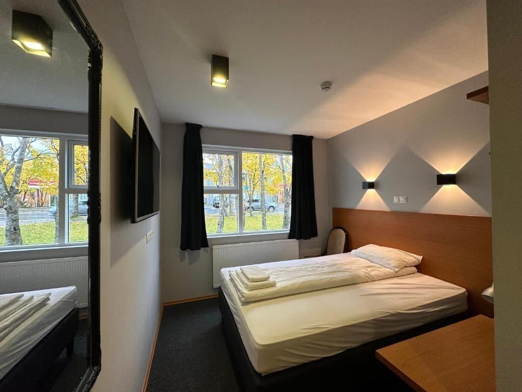 Hotel Austur