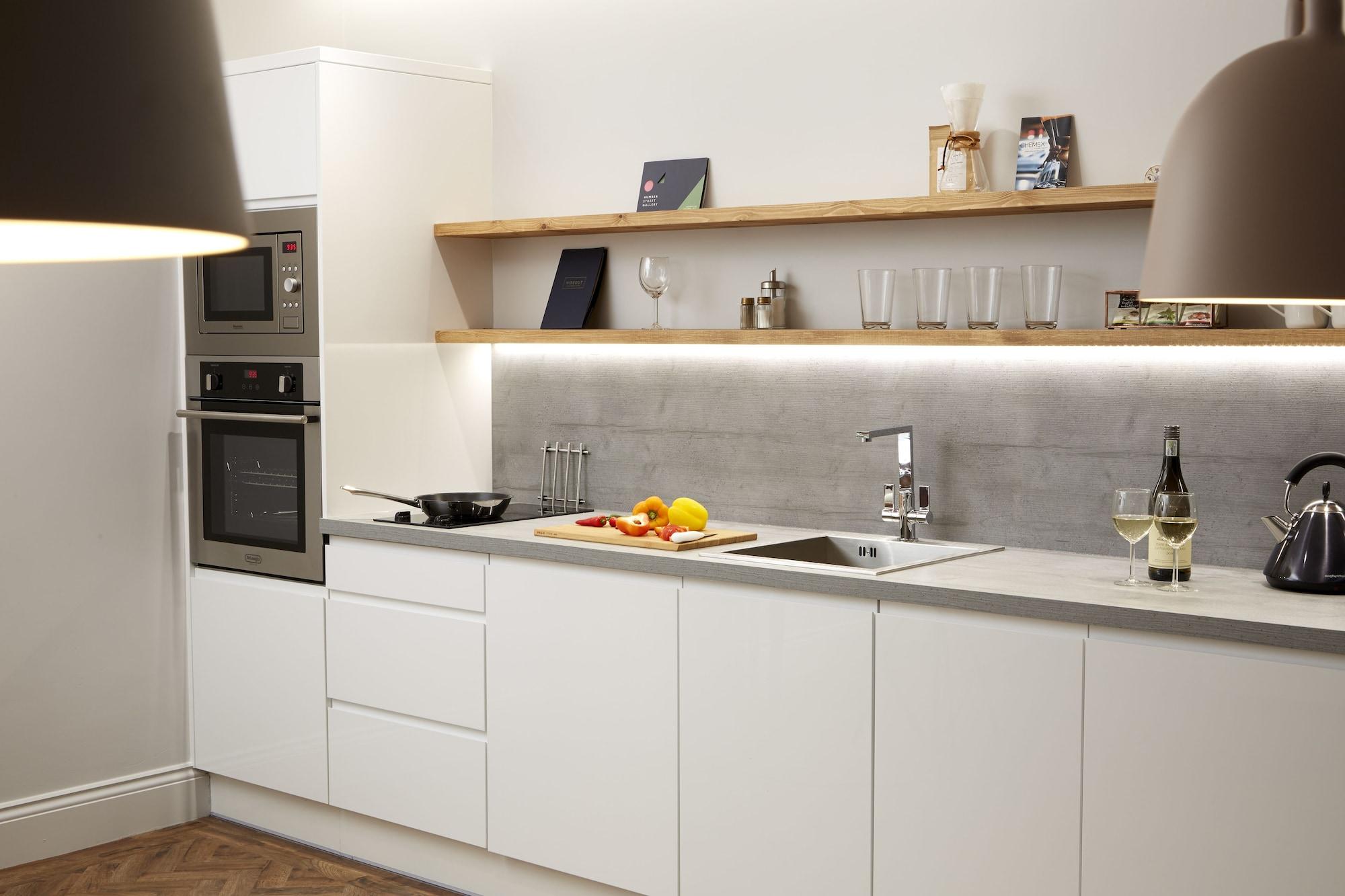Hideout Apartment Hotel by null