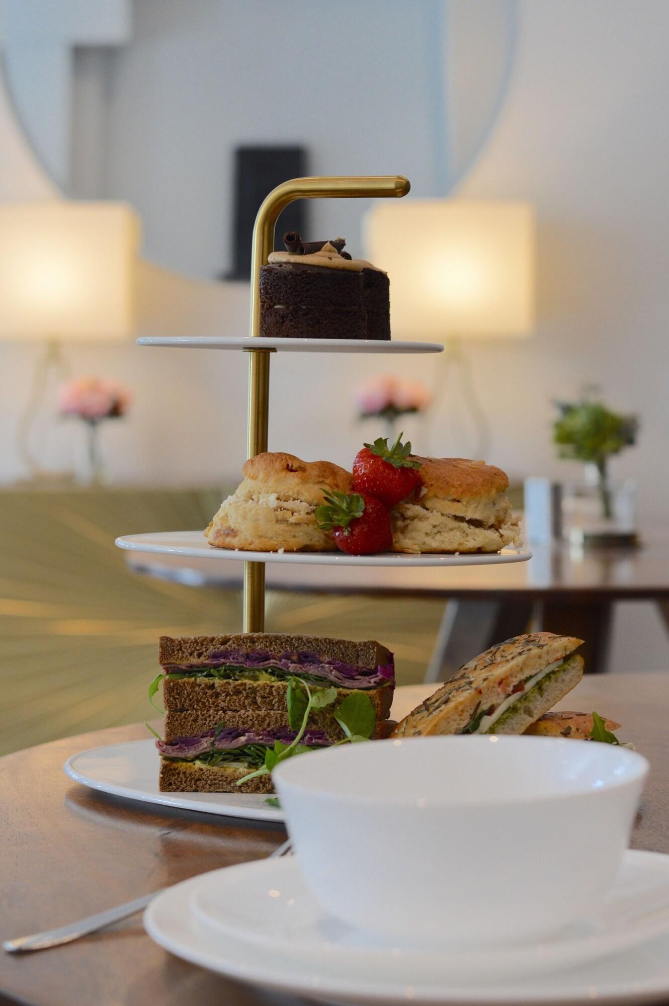 Q8 Boutique Hotel